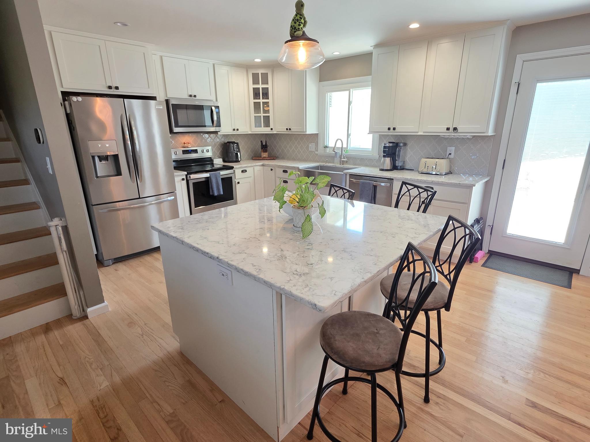 CEDAR CLIFF MANOR - Residential