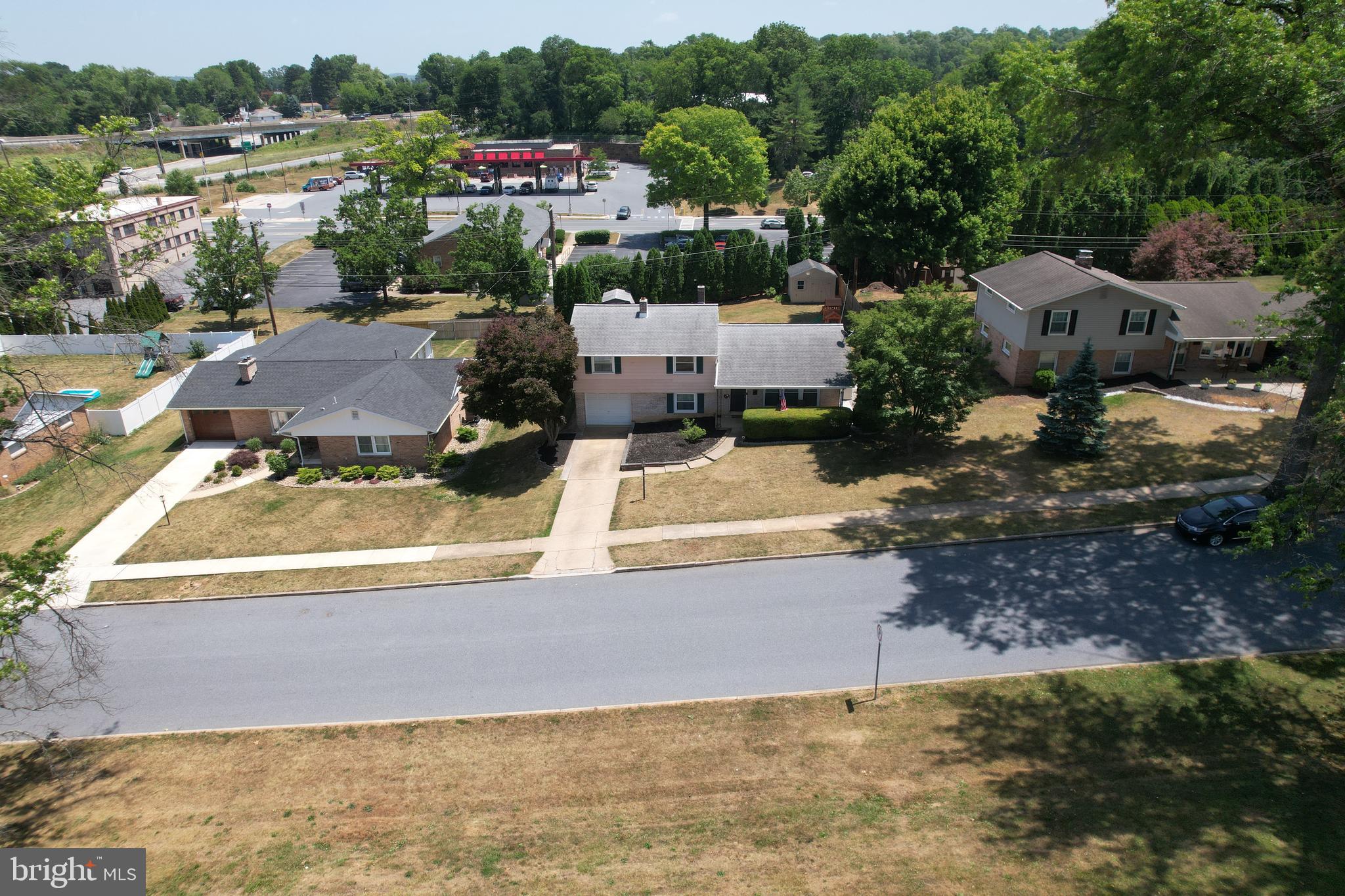 CEDAR CLIFF MANOR - Residential