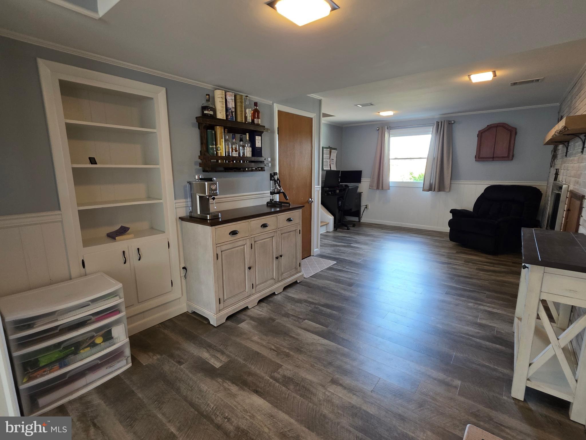 CEDAR CLIFF MANOR - Residential