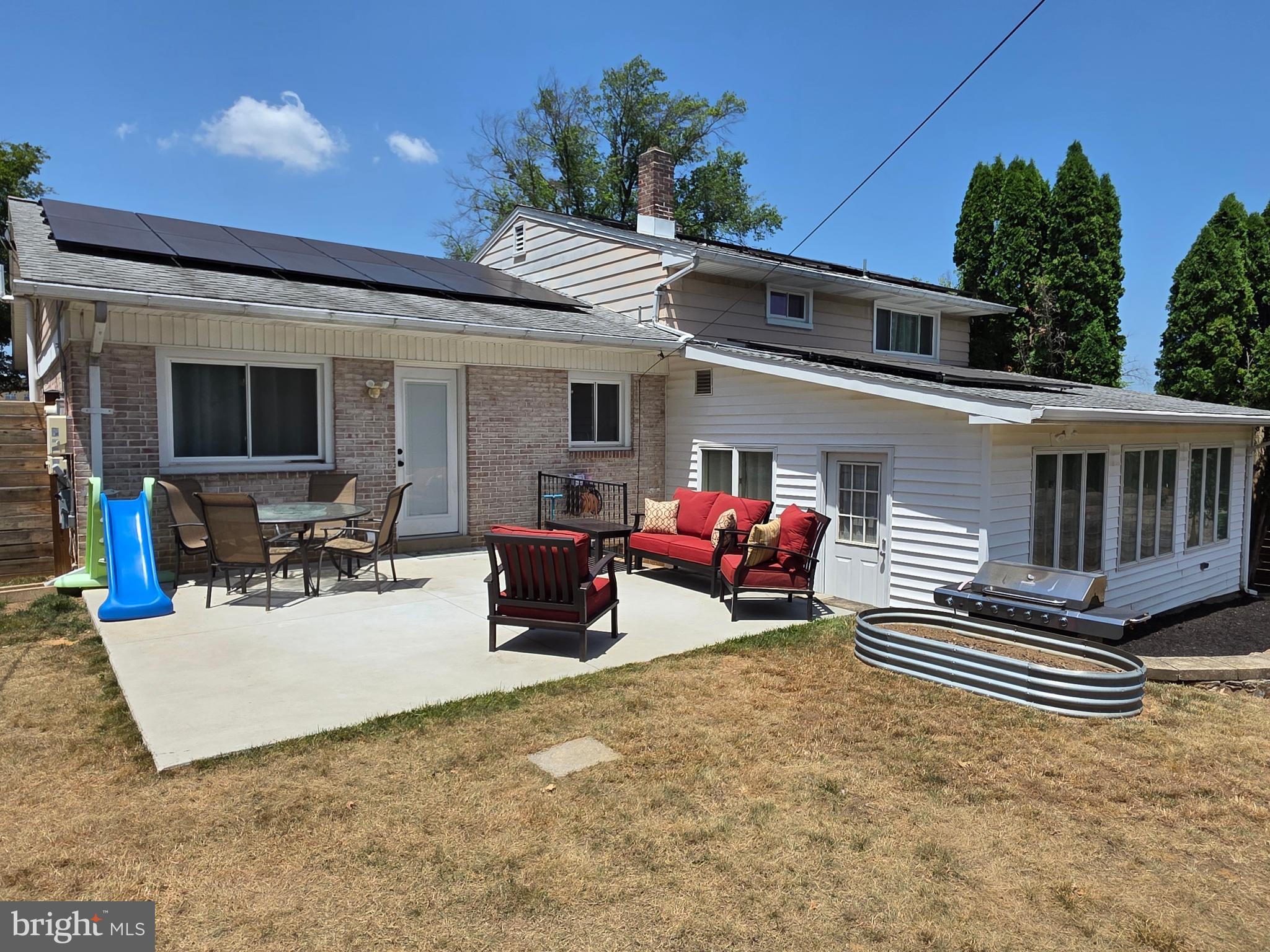 CEDAR CLIFF MANOR - Residential