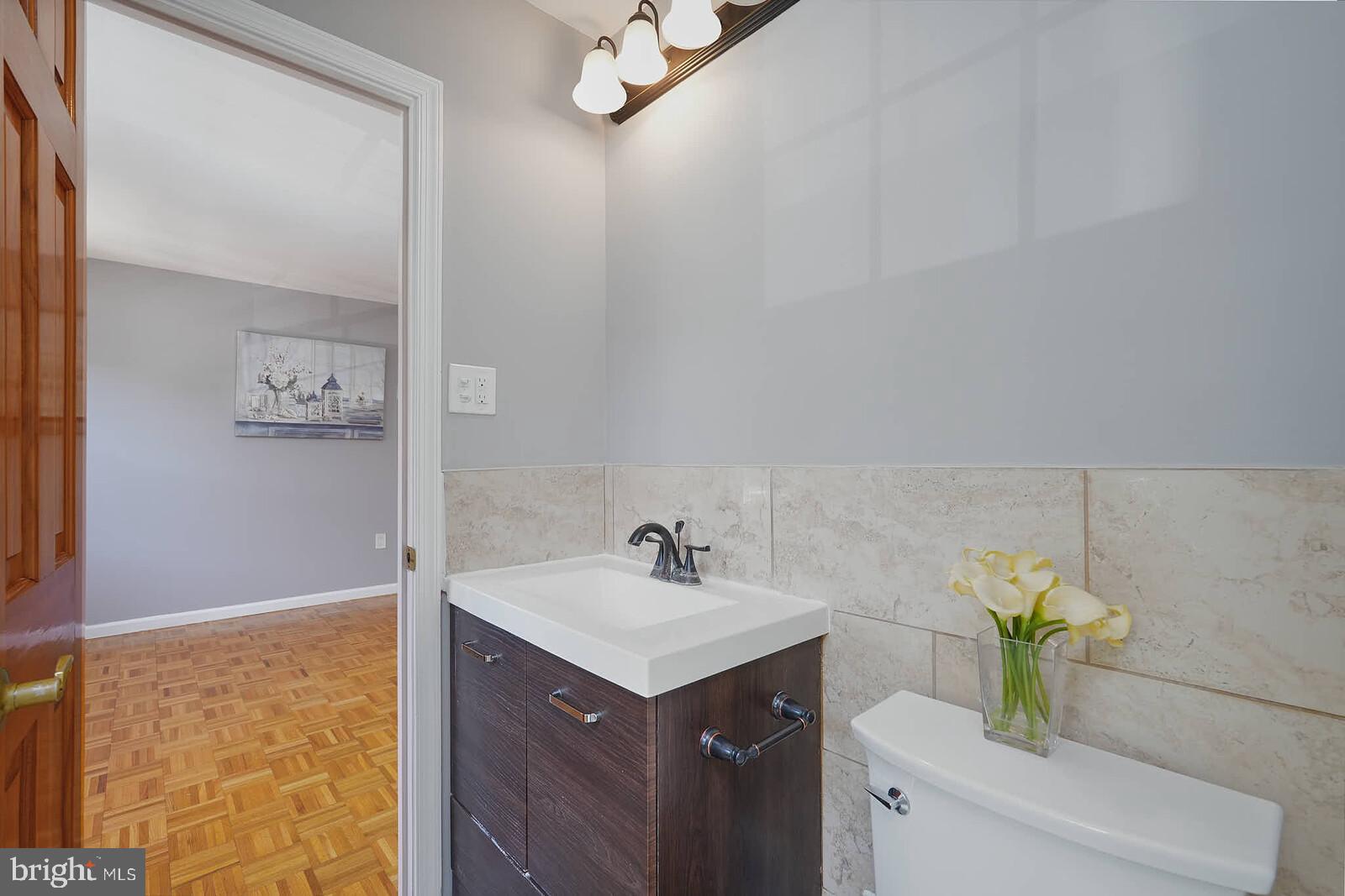 ROCKSHIRE TOWNHOMES - Residential