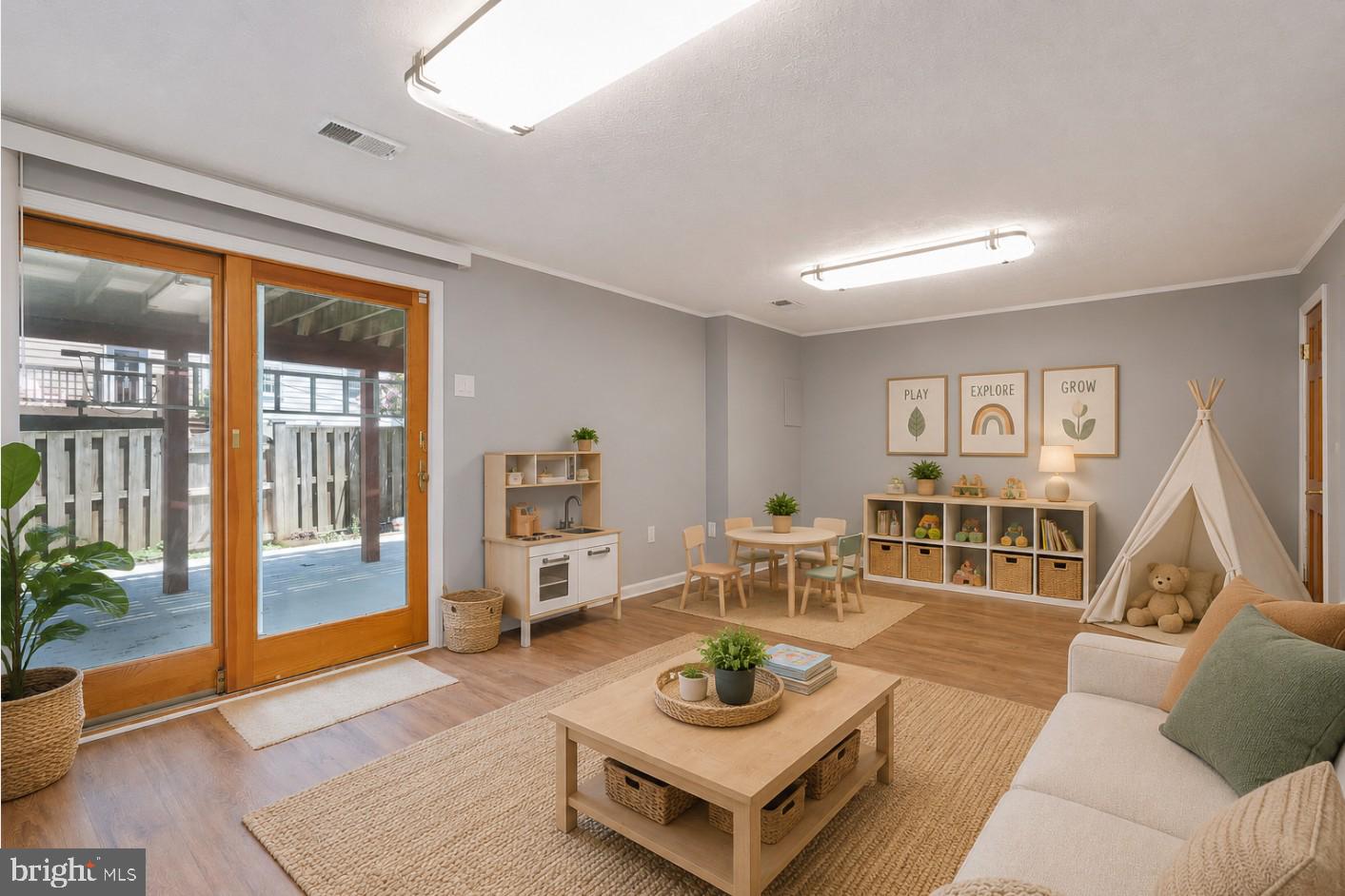 ROCKSHIRE TOWNHOMES - Residential