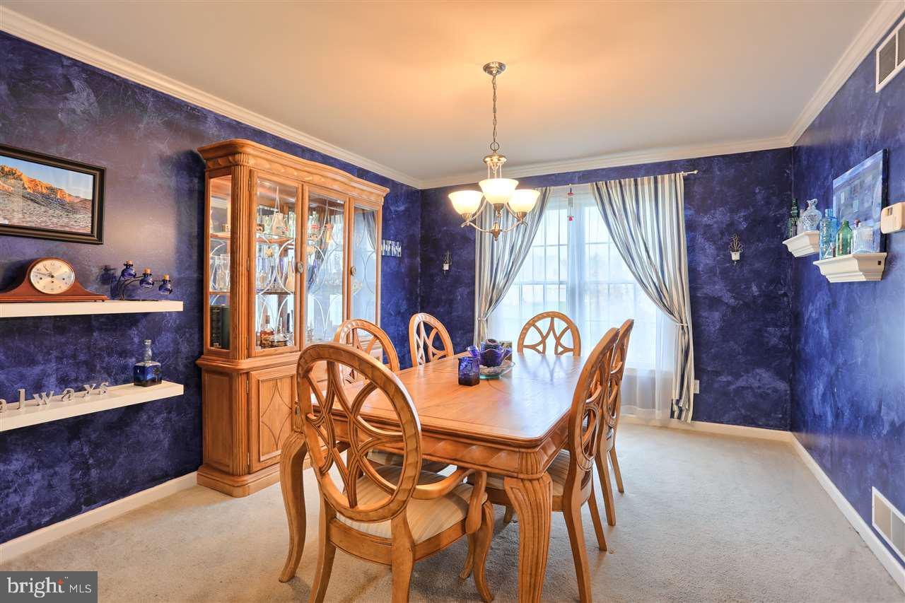 HUNTERS RUN - Residential
