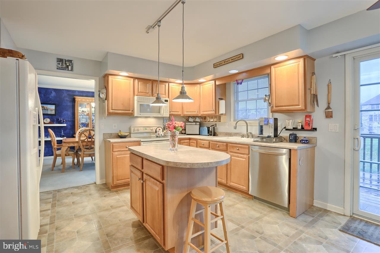 HUNTERS RUN - Residential