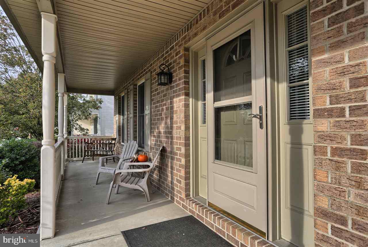 HUNTERS RUN - Residential