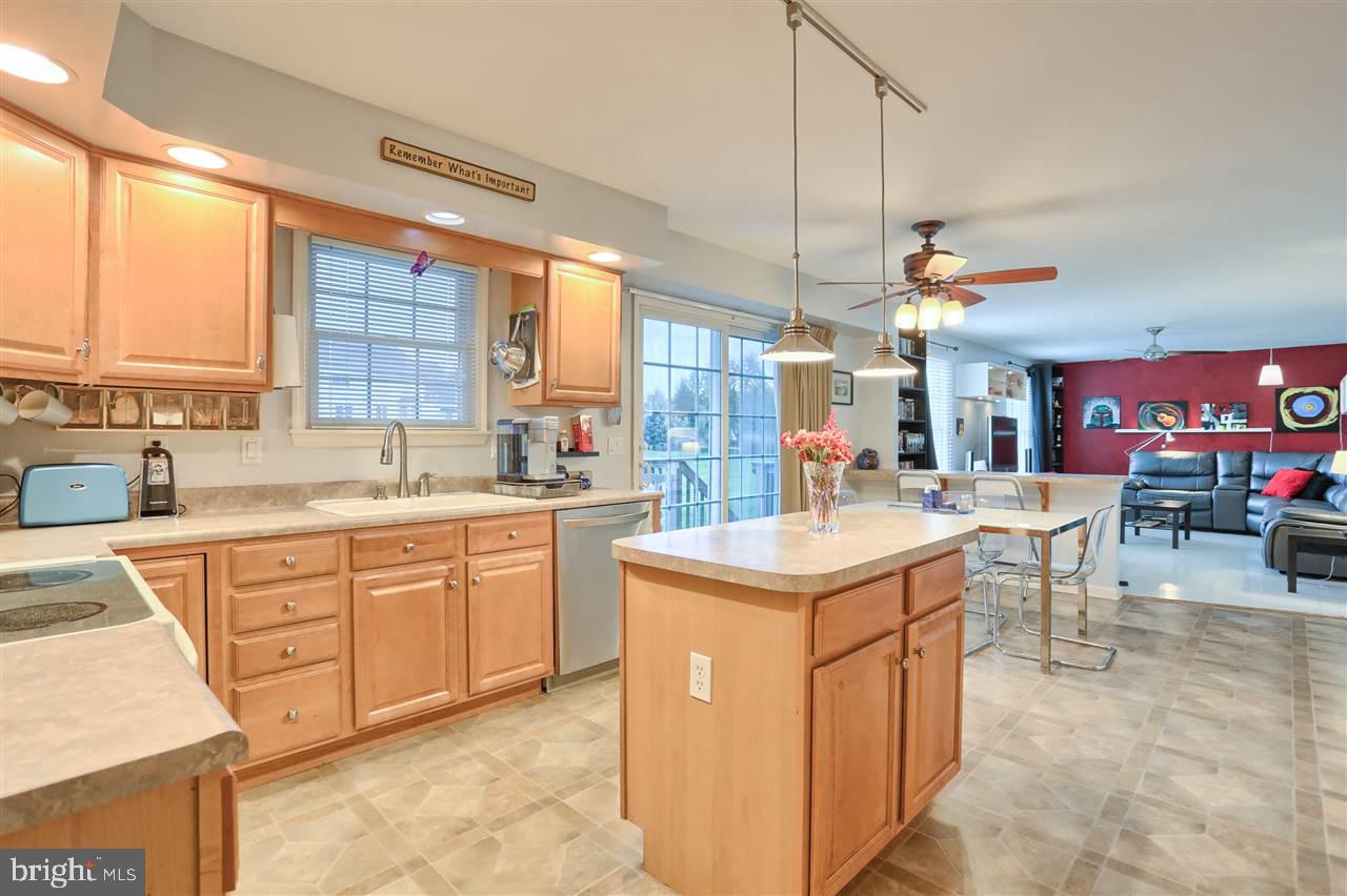 HUNTERS RUN - Residential