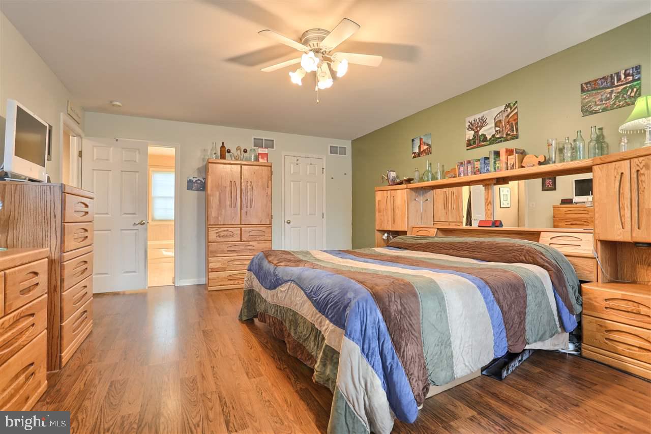 HUNTERS RUN - Residential