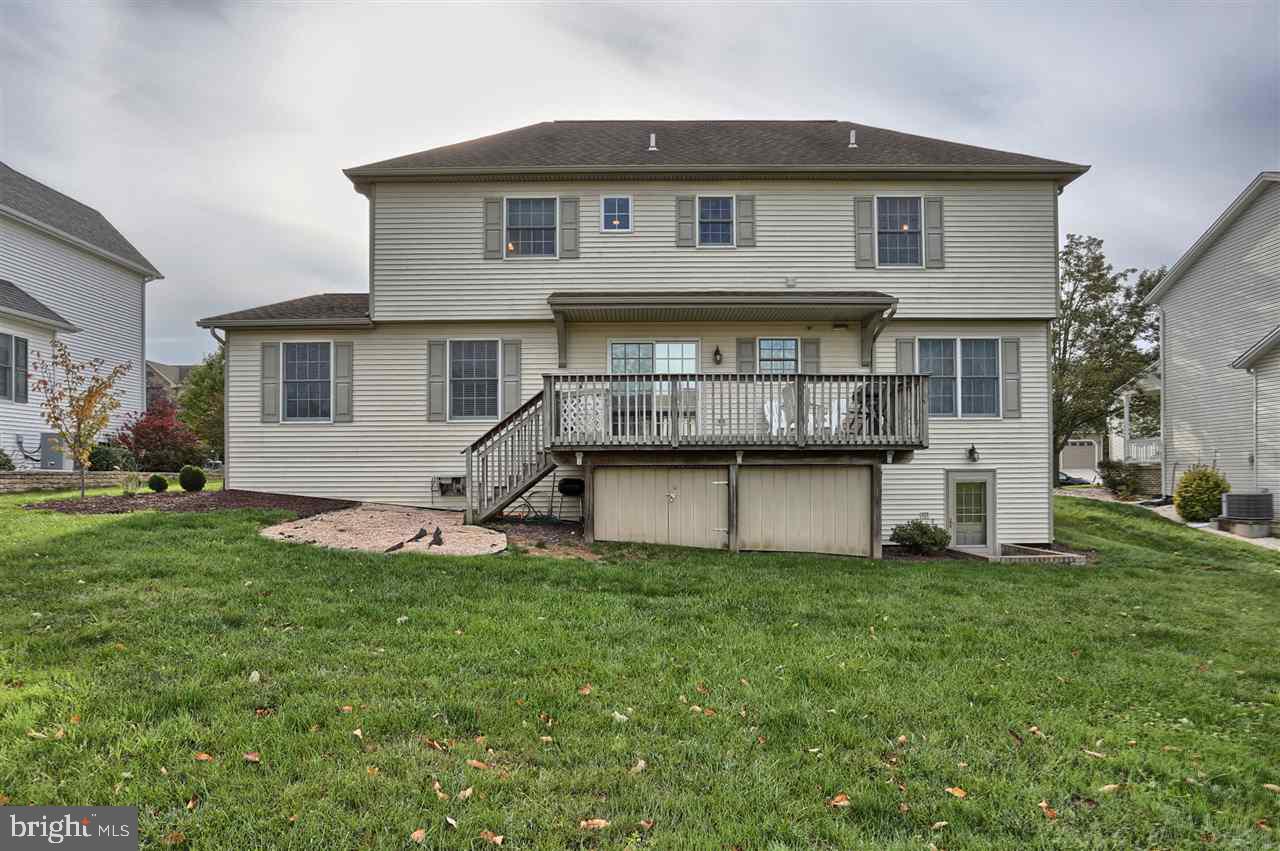 HUNTERS RUN - Residential