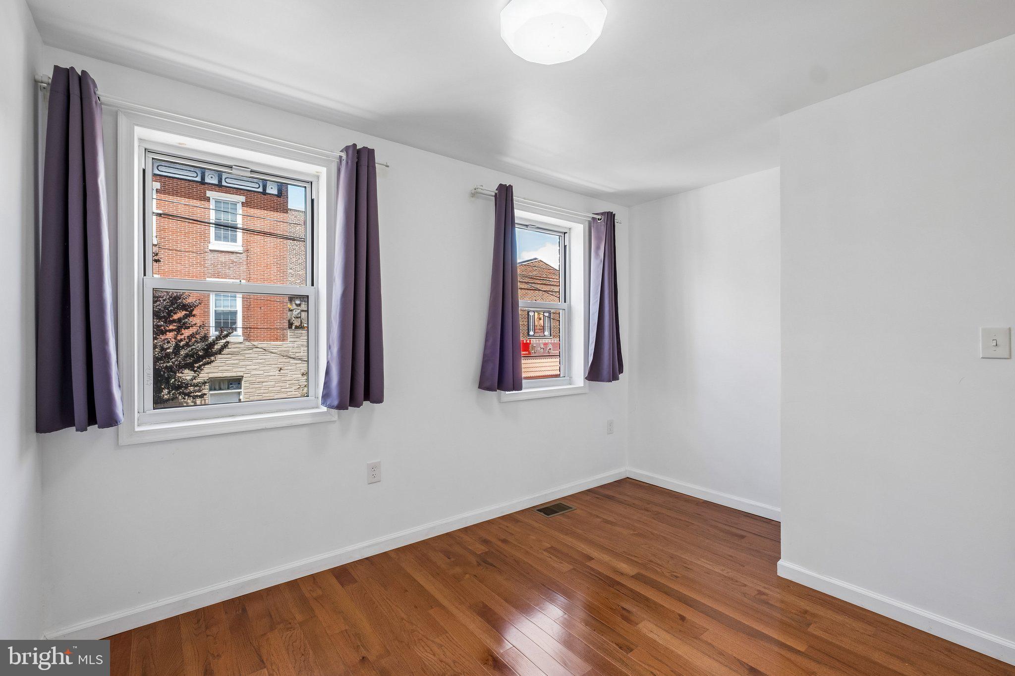 PASSYUNK SQUARE - Residential