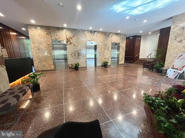 RIVER PARK - Residential