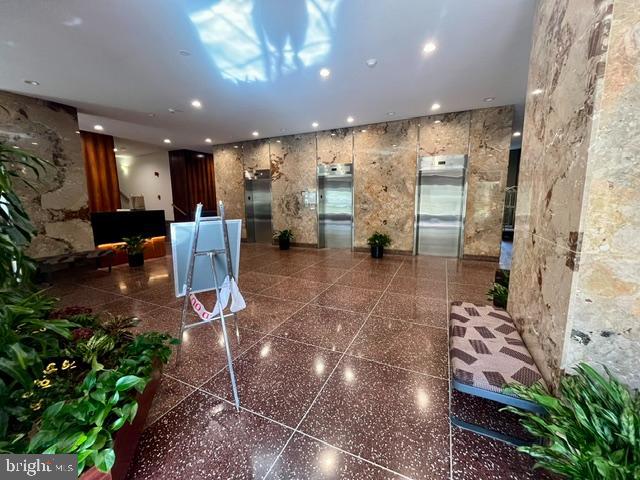 RIVER PARK - Residential