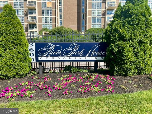 RIVER PARK - Residential