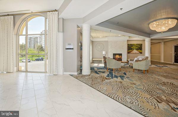 LANSDOWNE WOODS - Residential