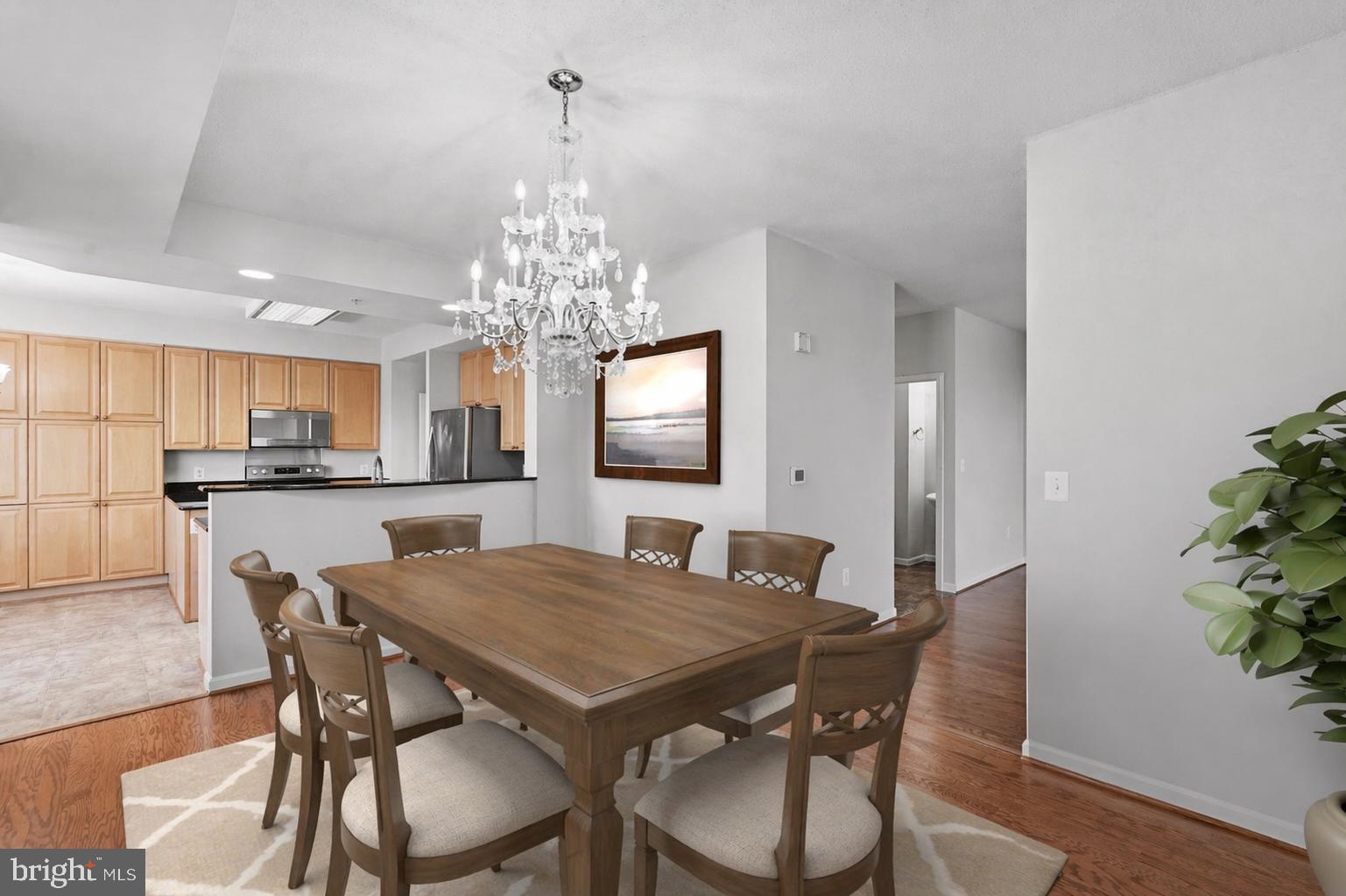 LANSDOWNE WOODS - Residential