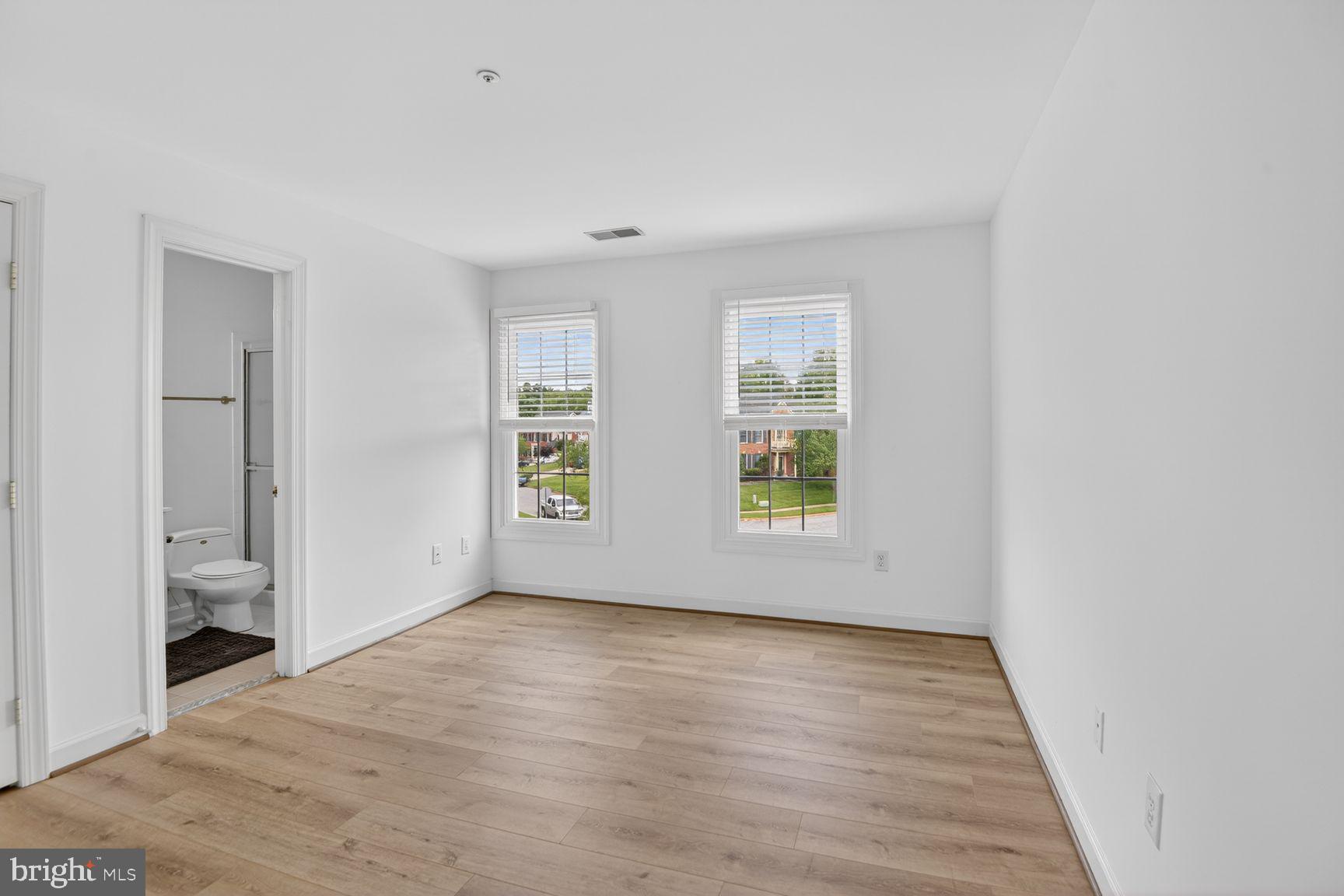 SPRINGFIELD MANOR - Residential