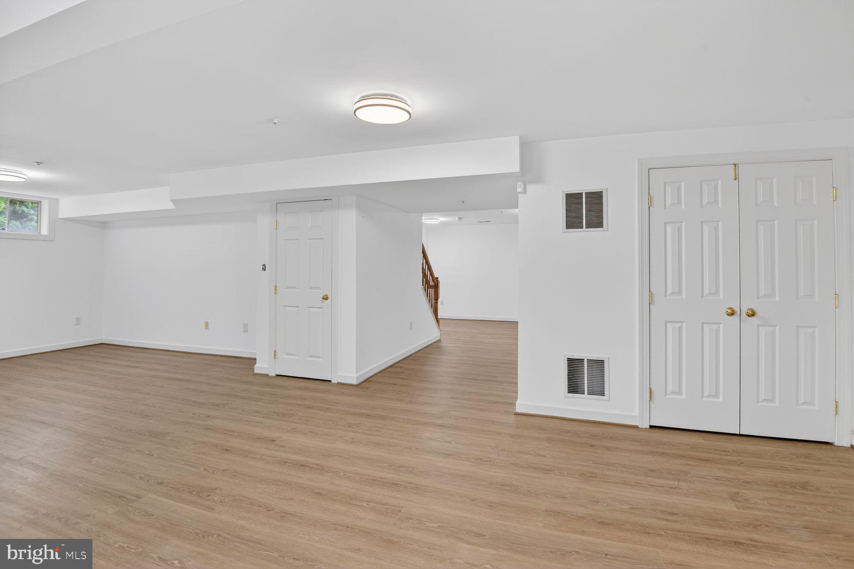 SPRINGFIELD MANOR - Residential