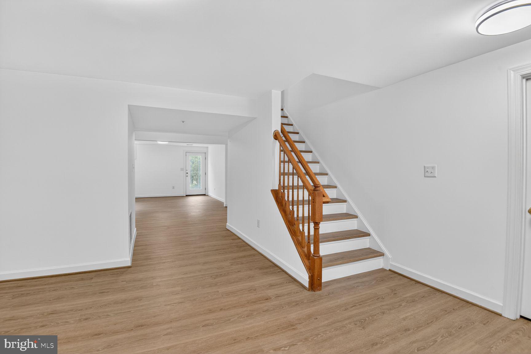 SPRINGFIELD MANOR - Residential