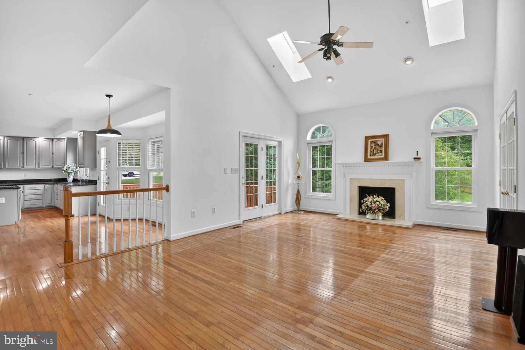 SPRINGFIELD MANOR - Residential