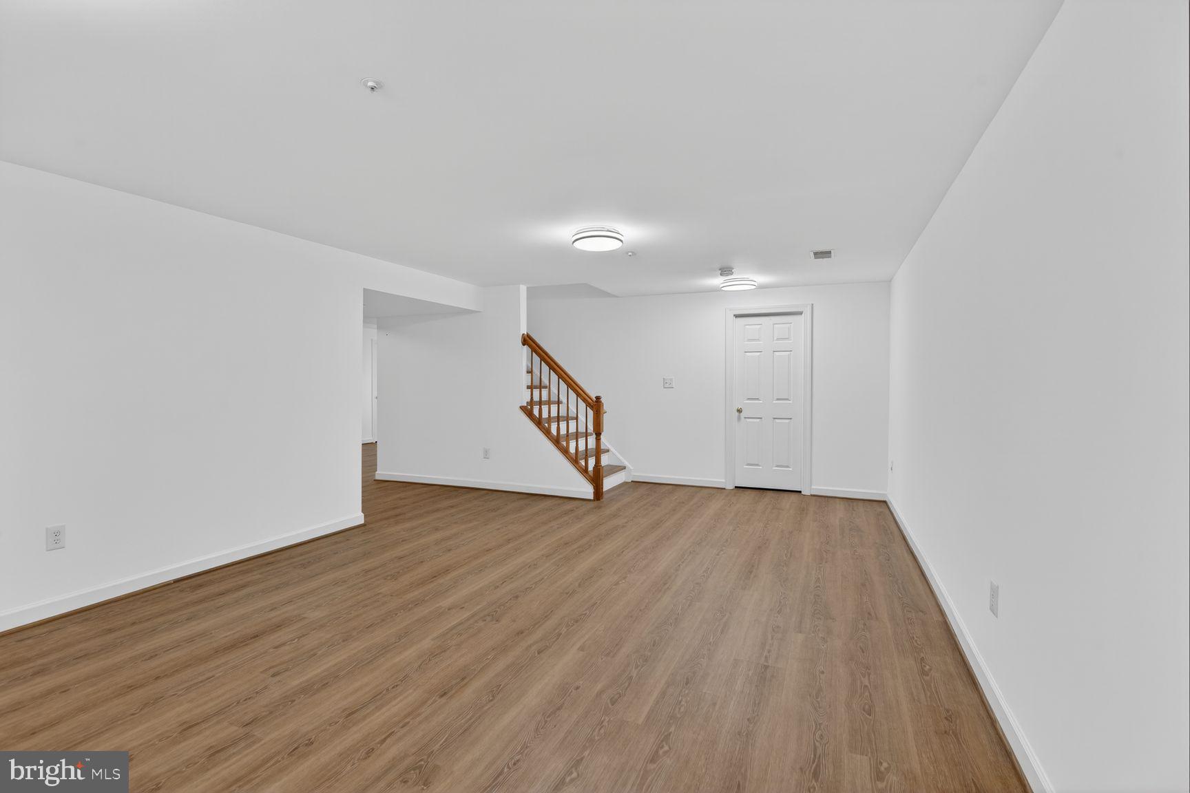 SPRINGFIELD MANOR - Residential