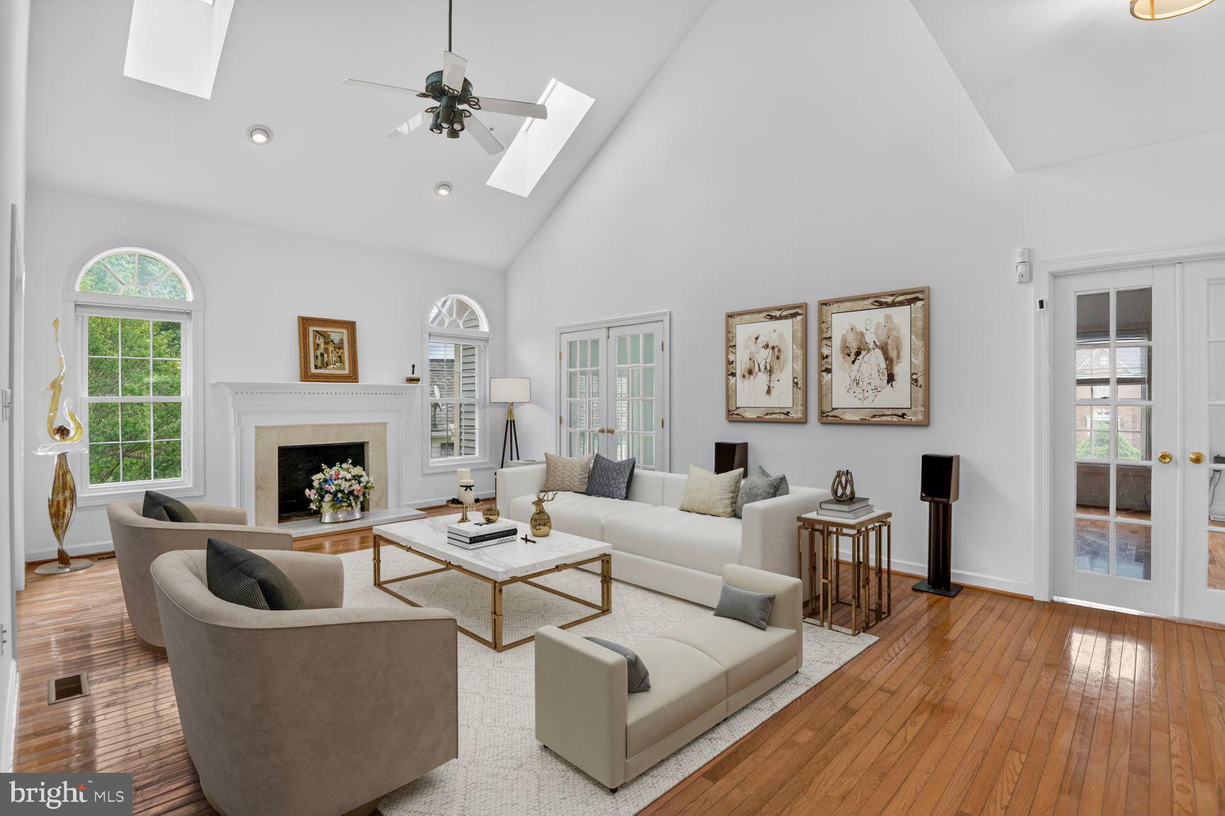 SPRINGFIELD MANOR - Residential