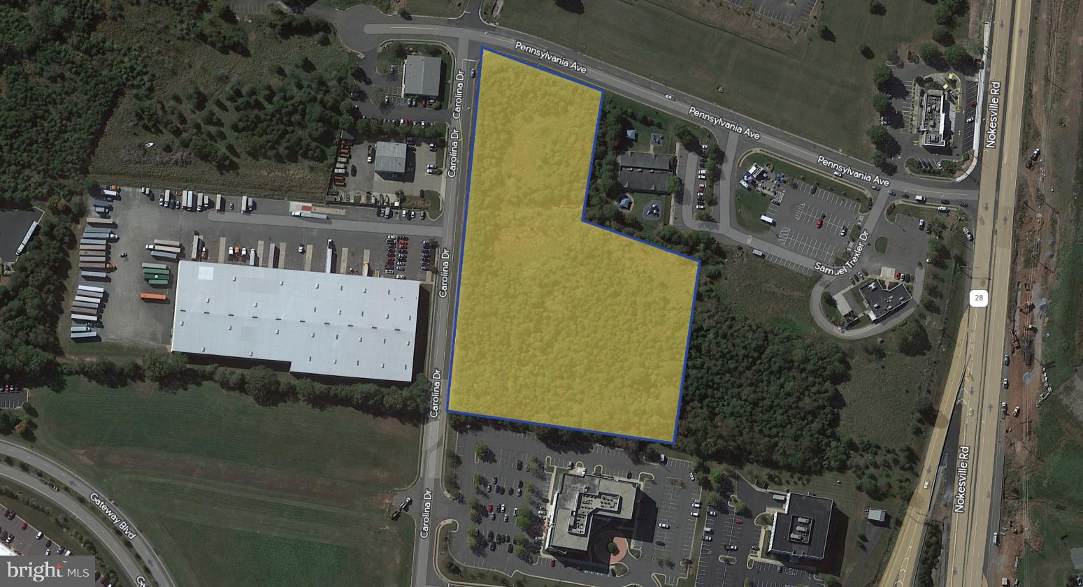 AIRPORT COMMERCE CENTER - Land