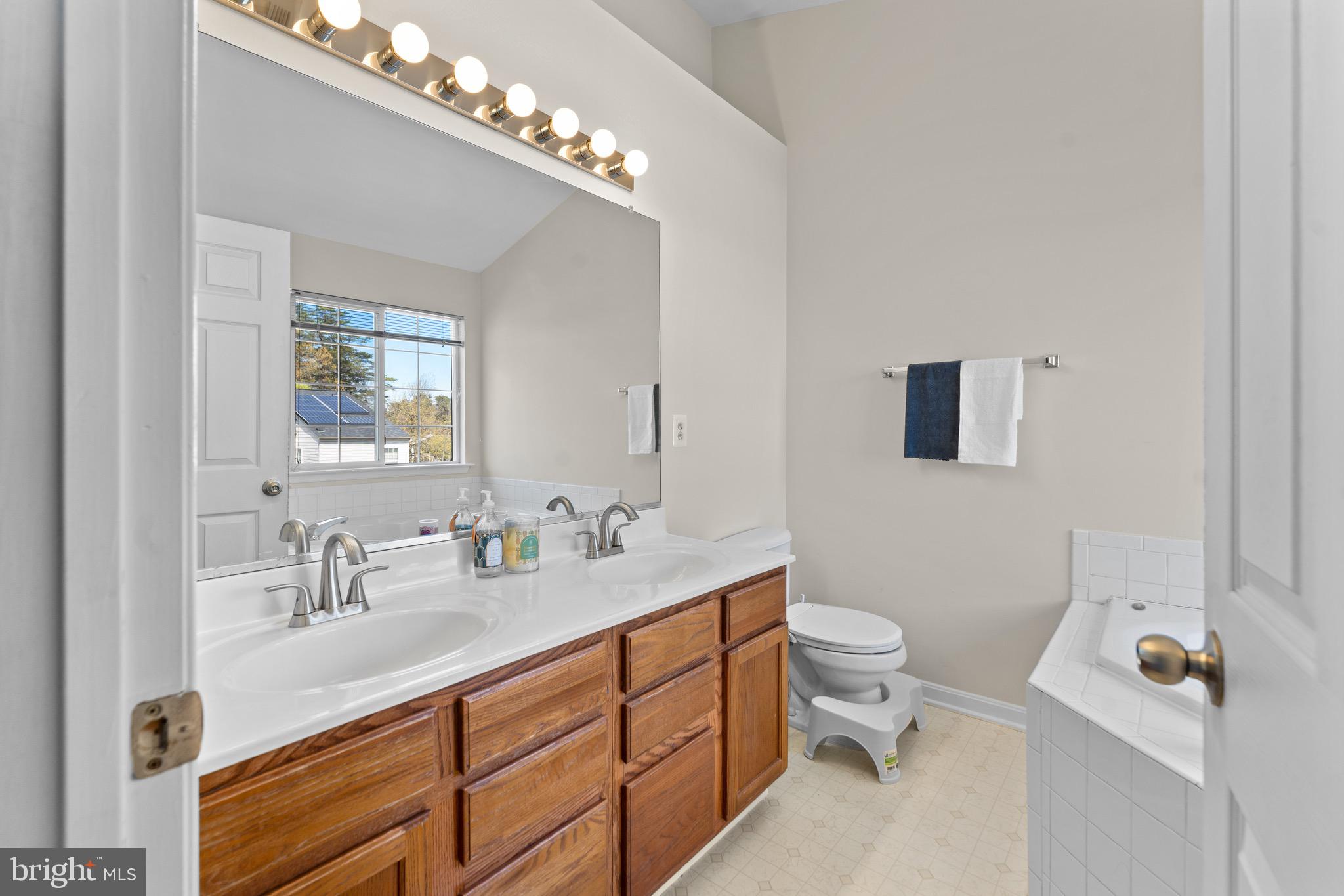 PINEY ORCHARD - Residential
