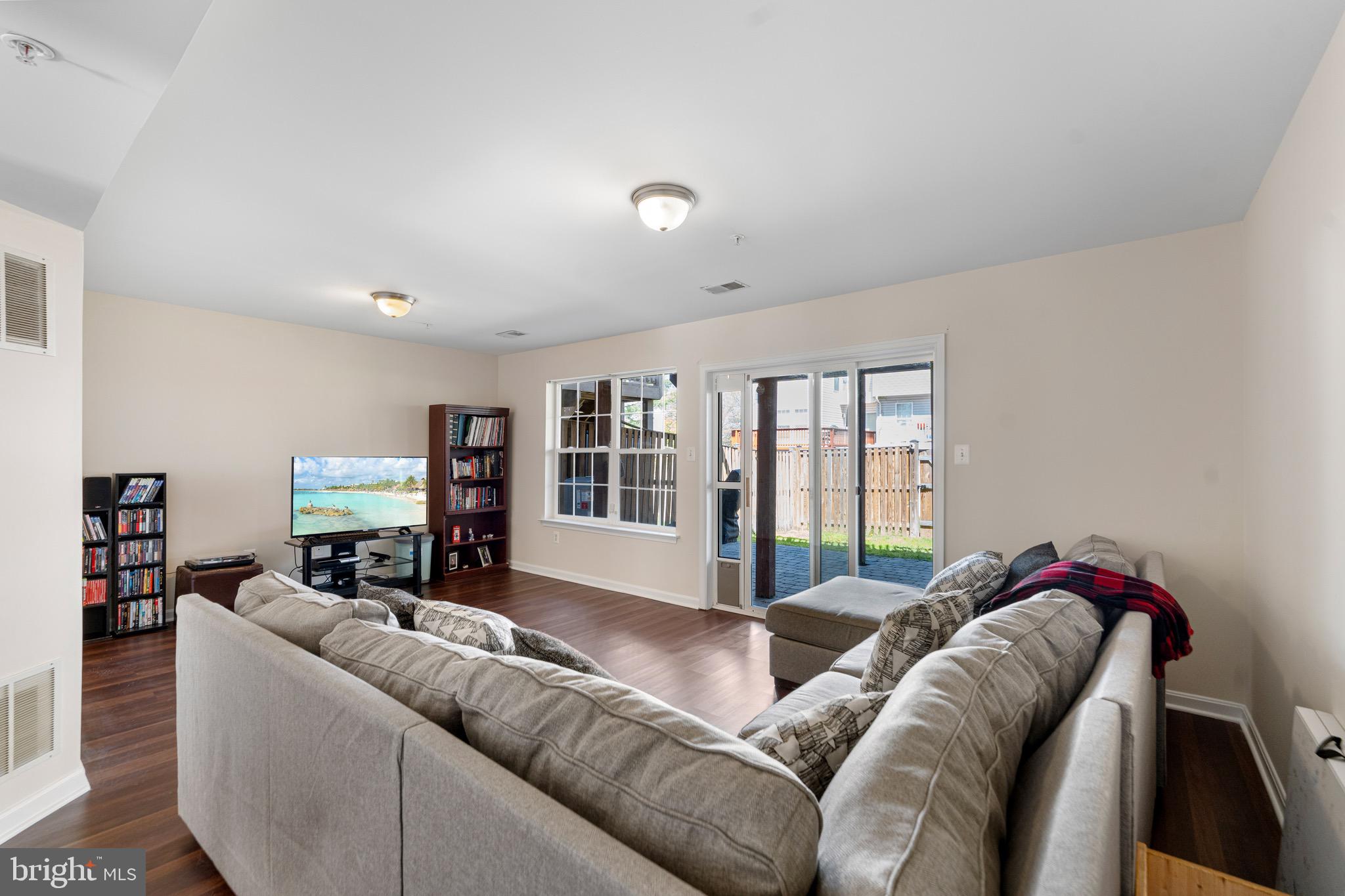 PINEY ORCHARD - Residential