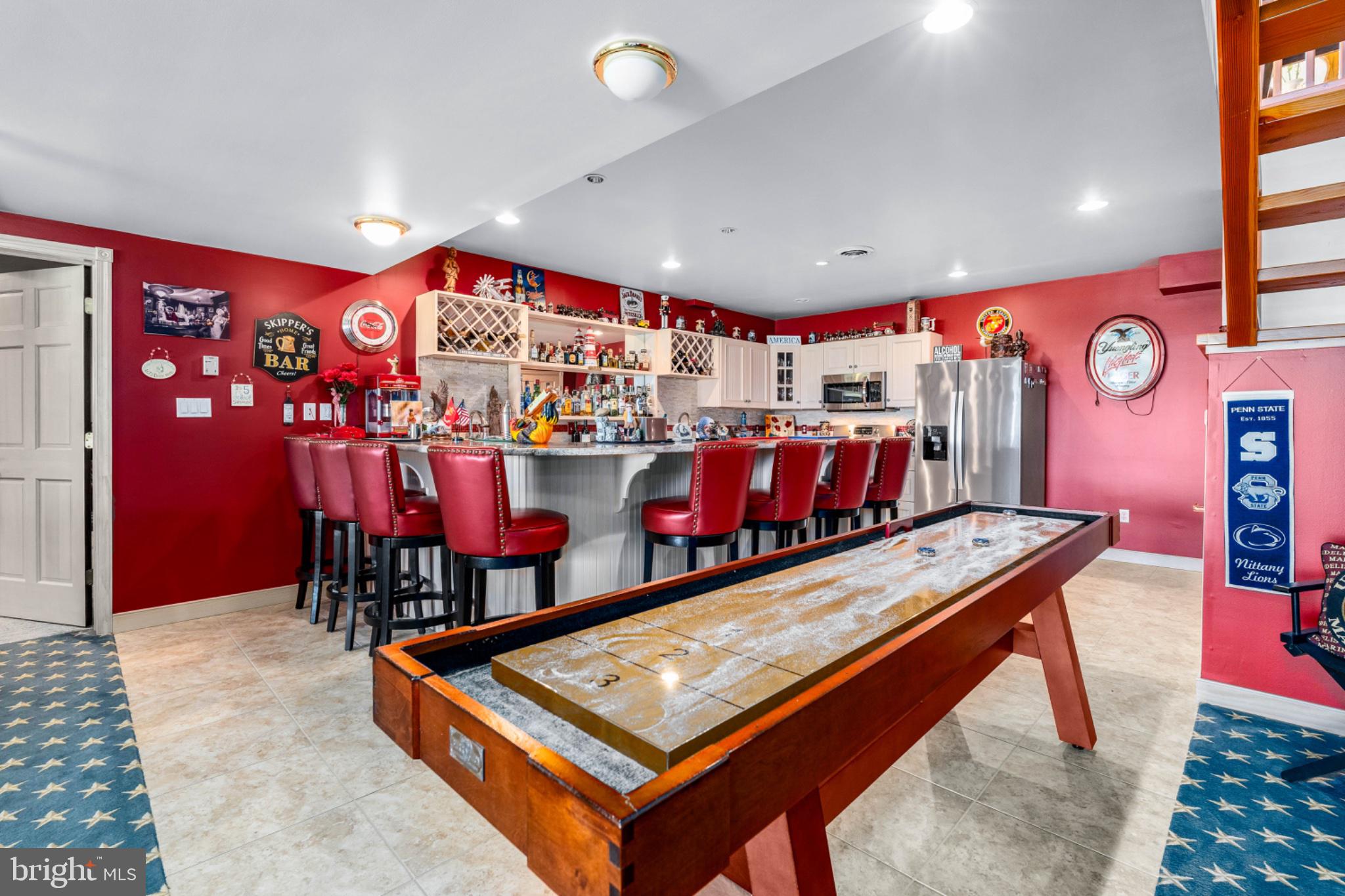 SUNSET POINTE - Residential