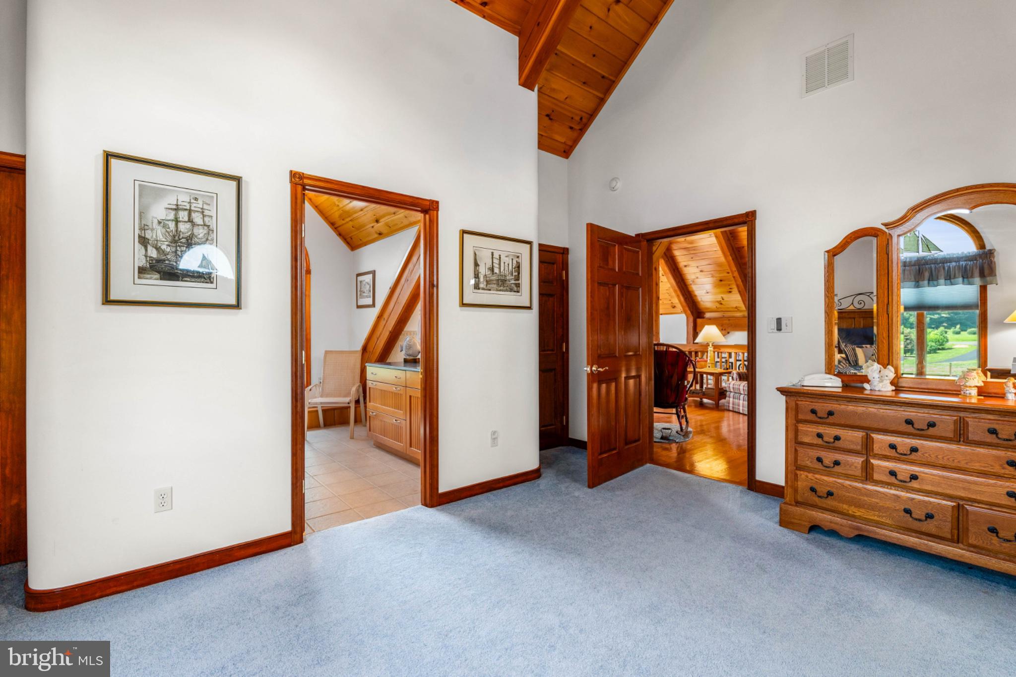 SUNSET POINTE - Residential