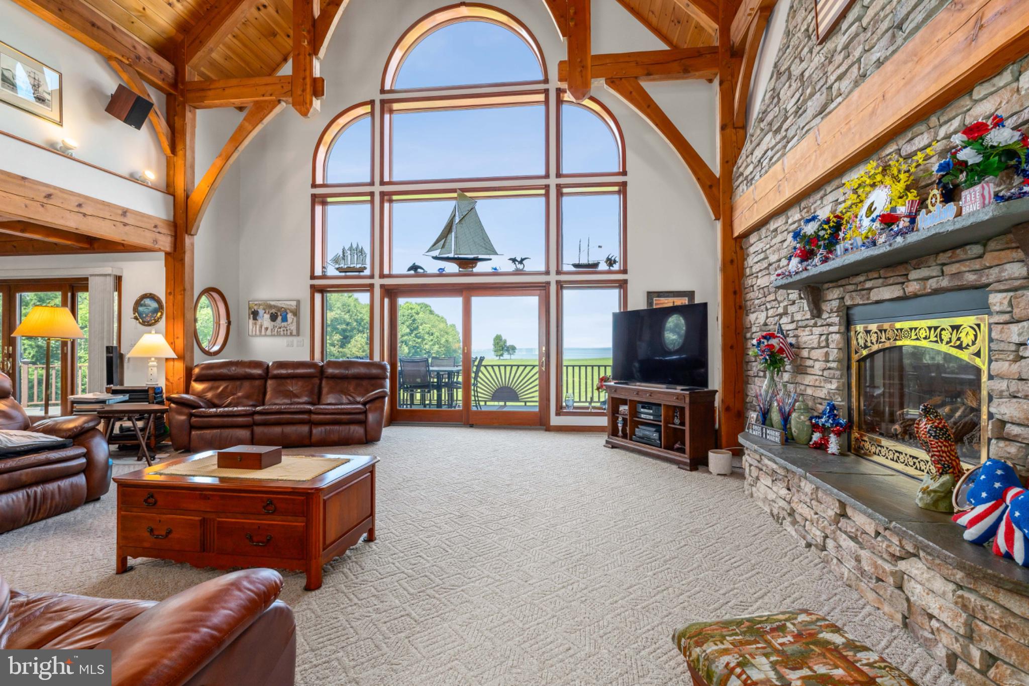 SUNSET POINTE - Residential