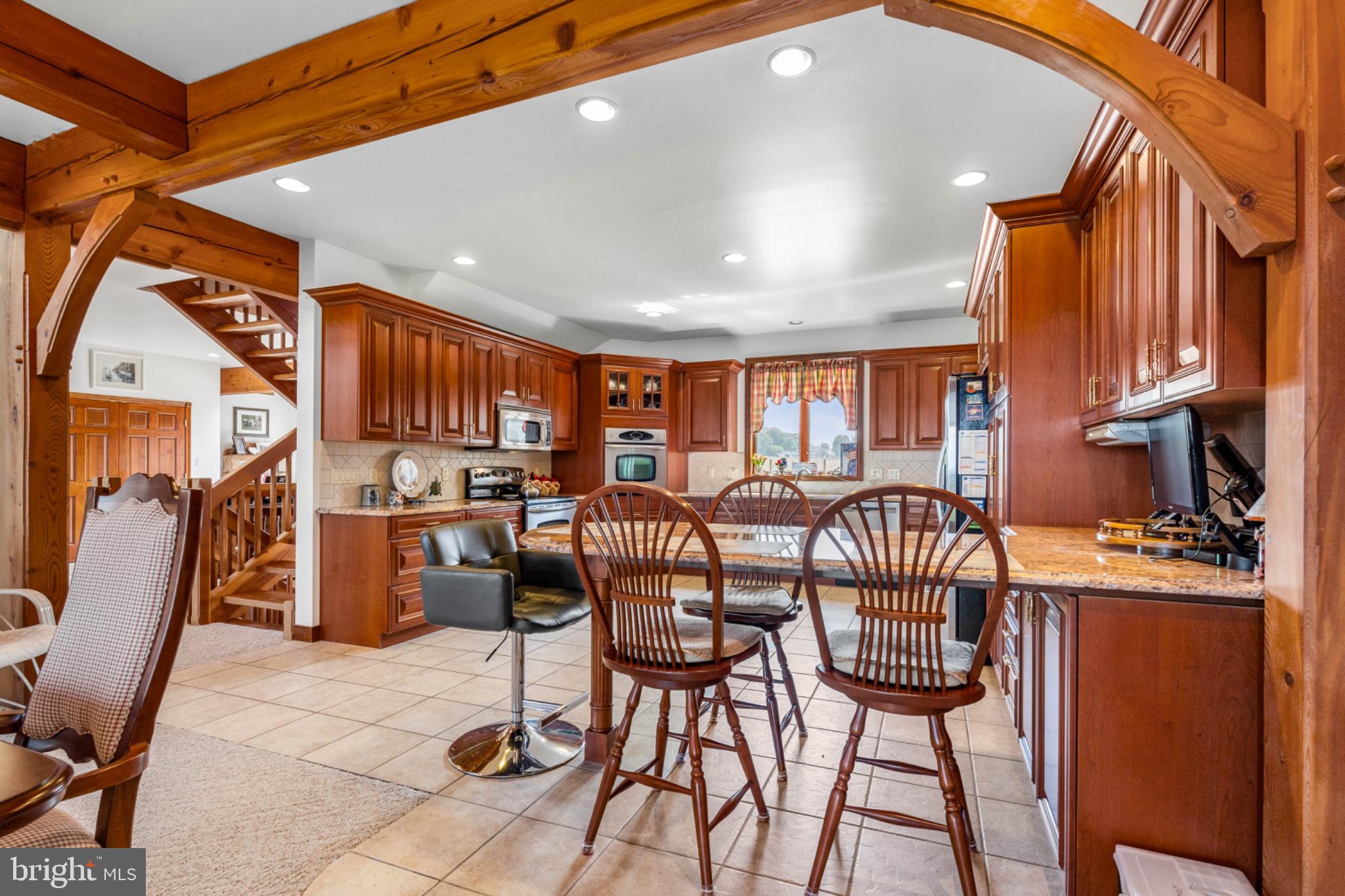 SUNSET POINTE - Residential