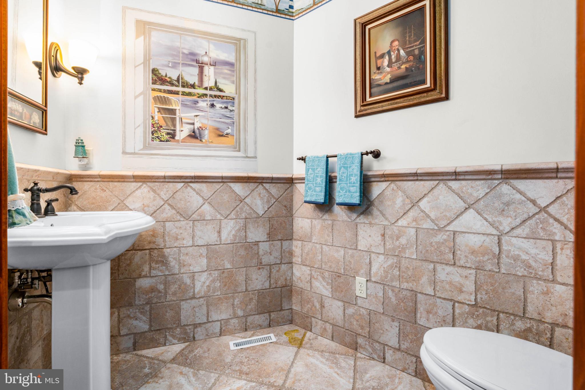 SUNSET POINTE - Residential