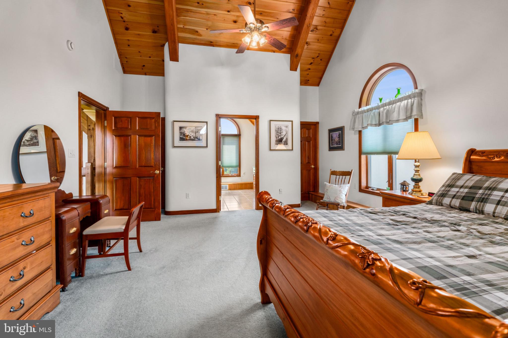 SUNSET POINTE - Residential