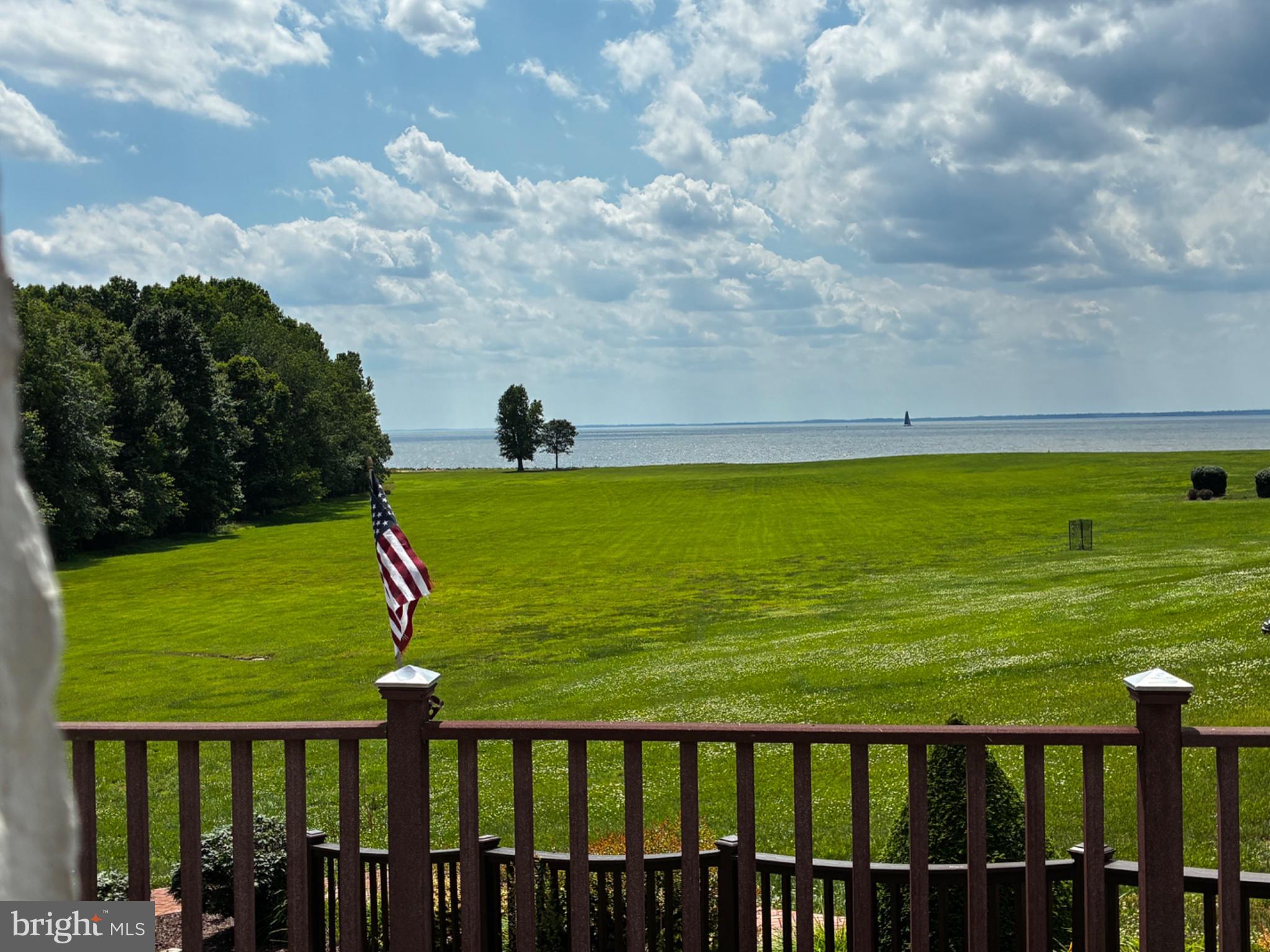 SUNSET POINTE - Residential