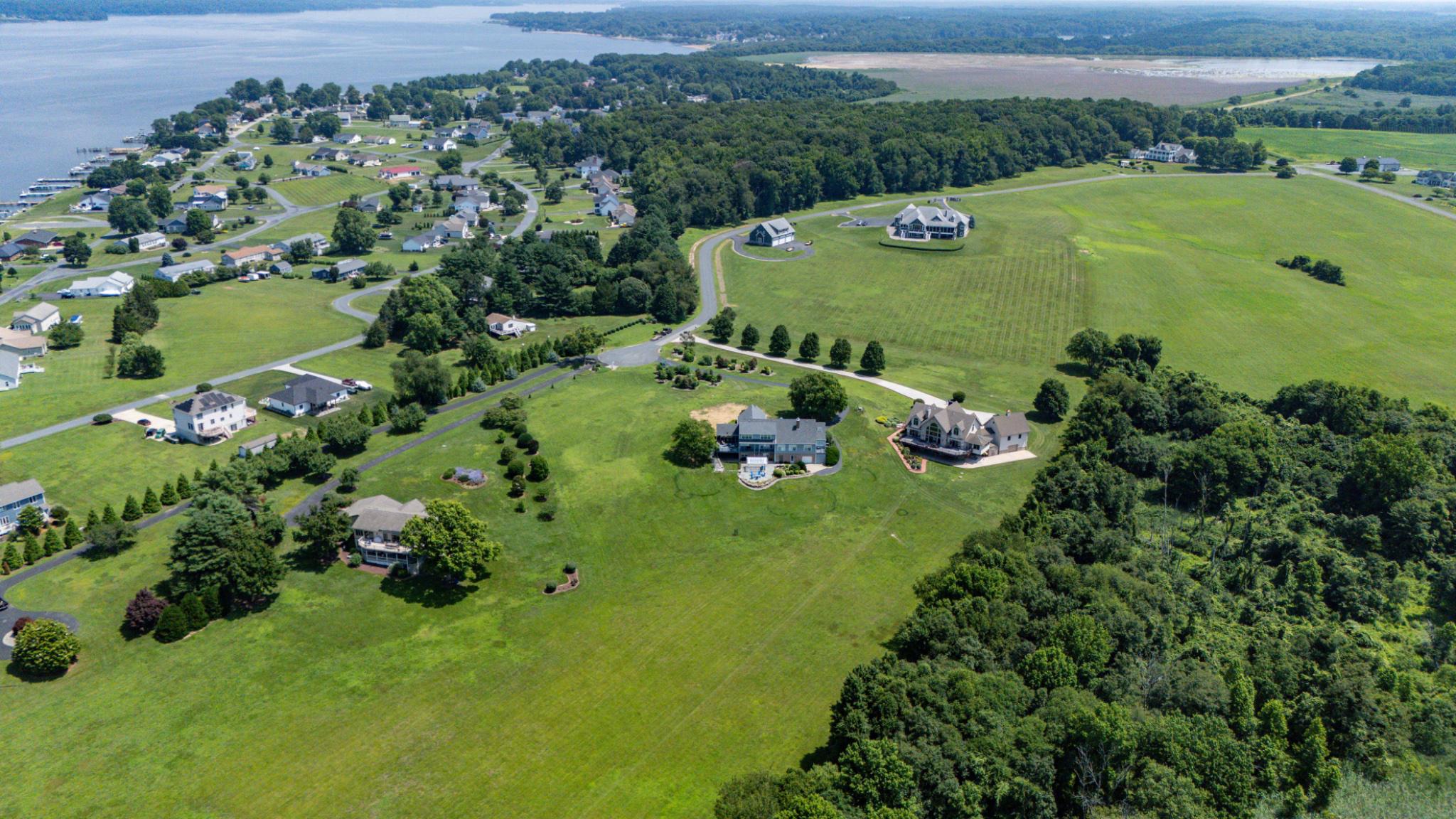 SUNSET POINTE - Residential