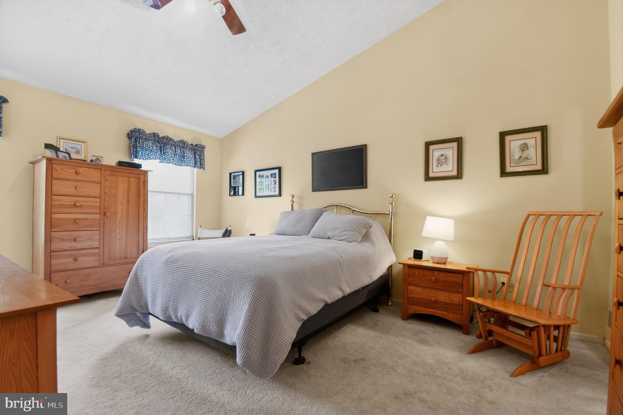 CROFTON WOODS - Residential