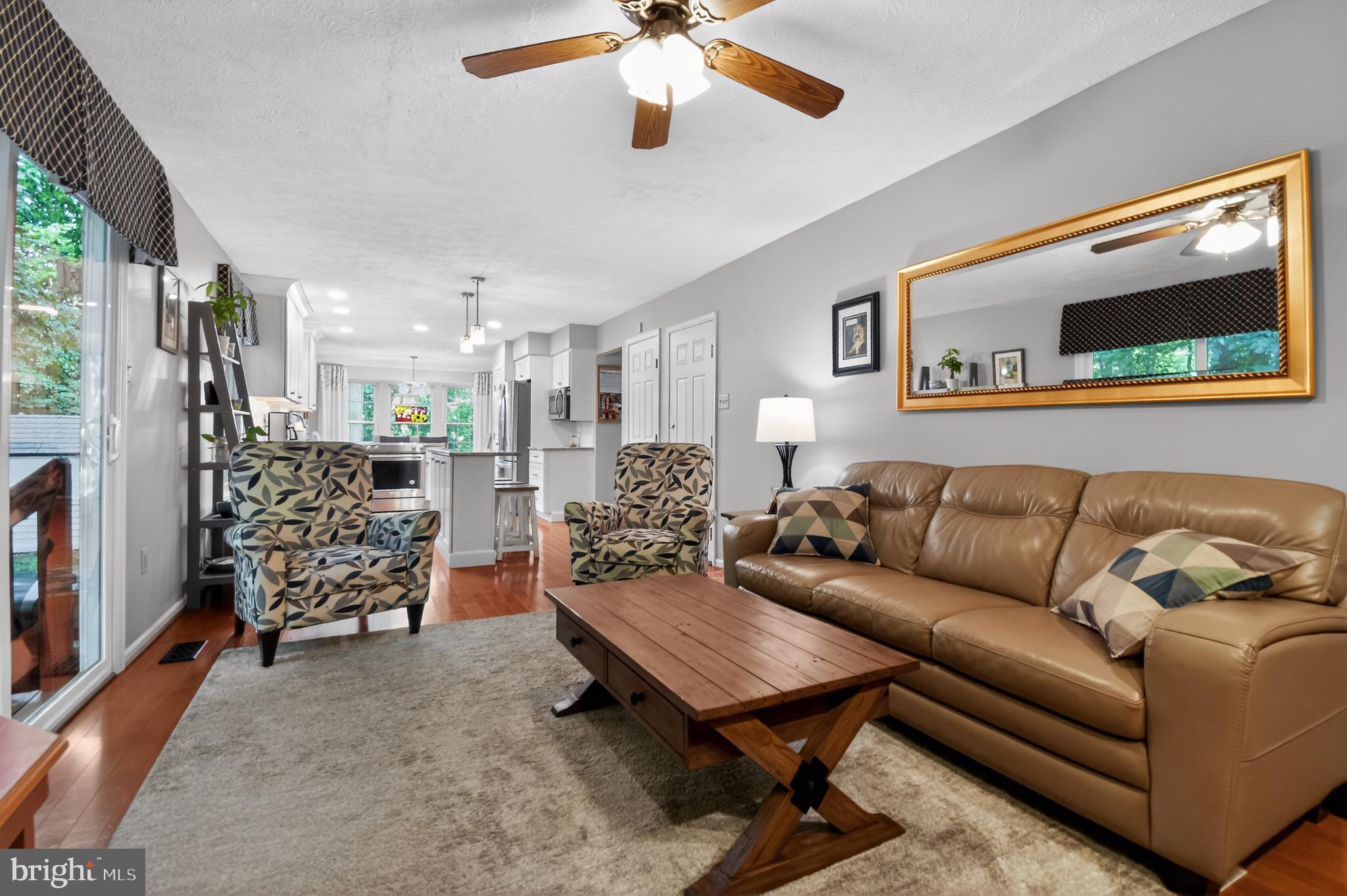 CROFTON WOODS - Residential