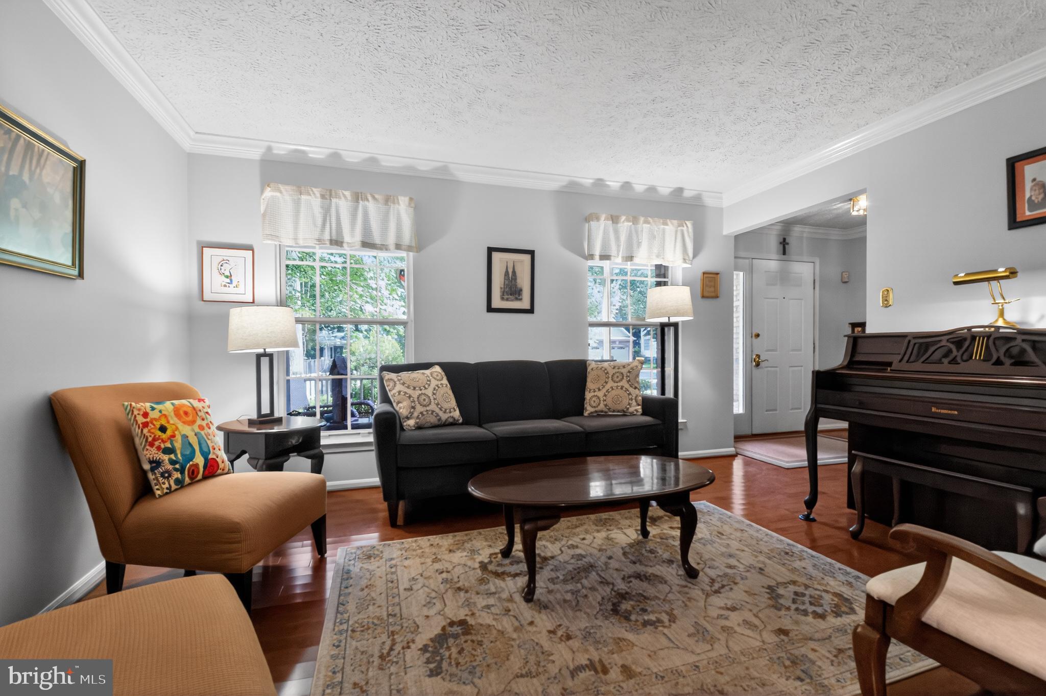 CROFTON WOODS - Residential