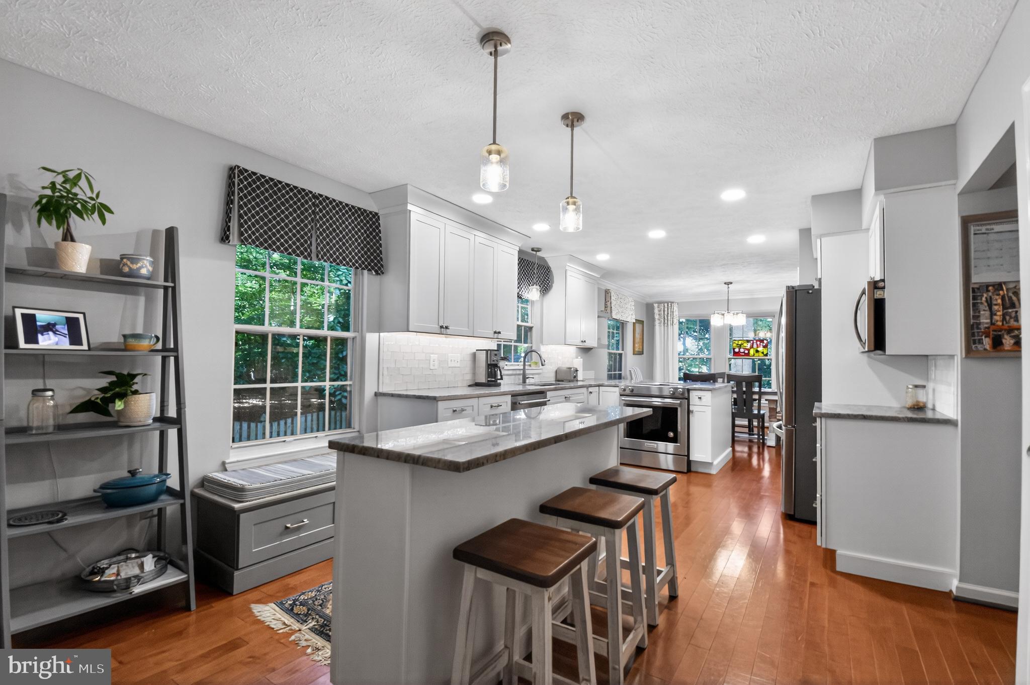 CROFTON WOODS - Residential