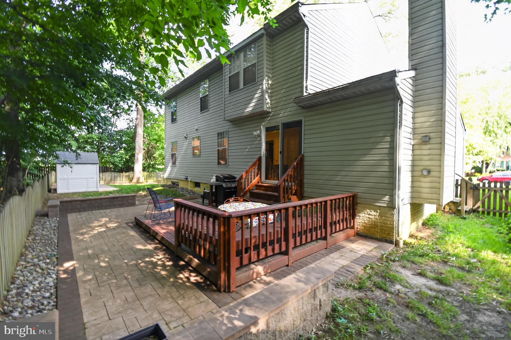 CROFTON WOODS - Residential