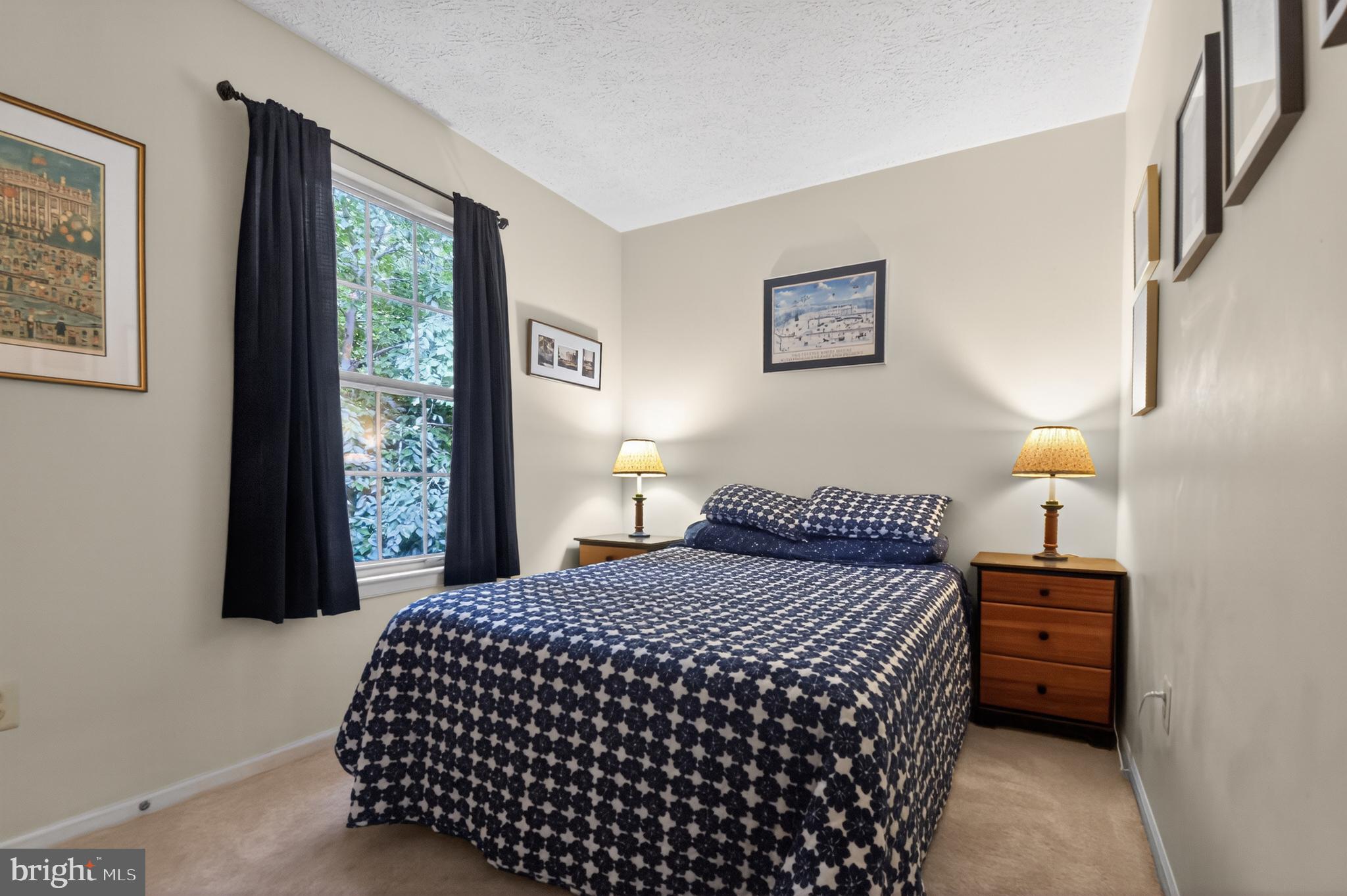 CROFTON WOODS - Residential
