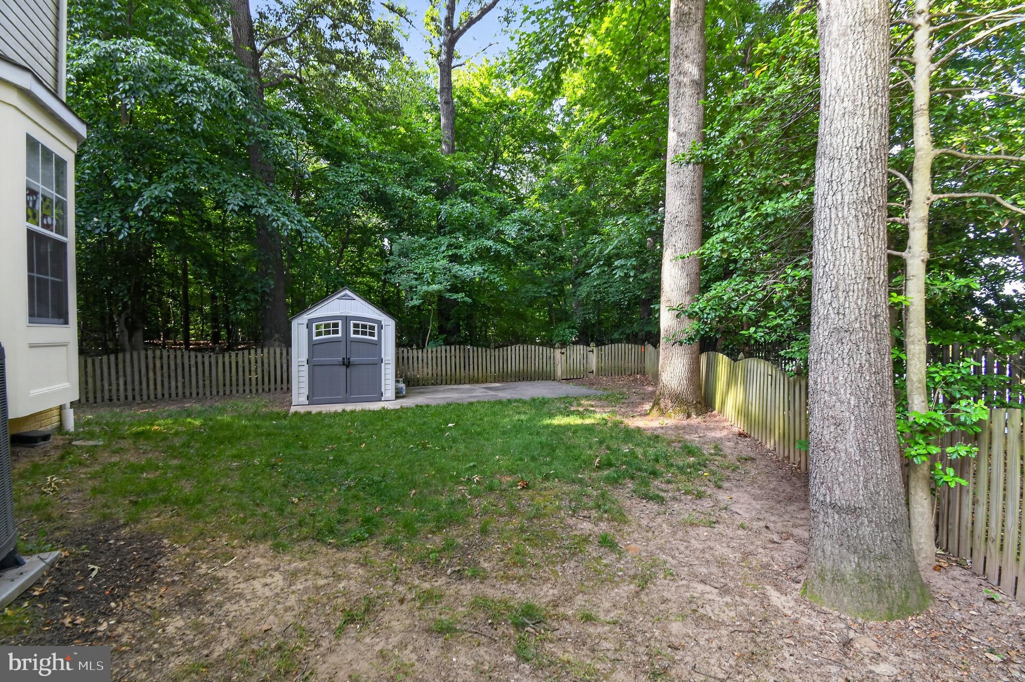 CROFTON WOODS - Residential