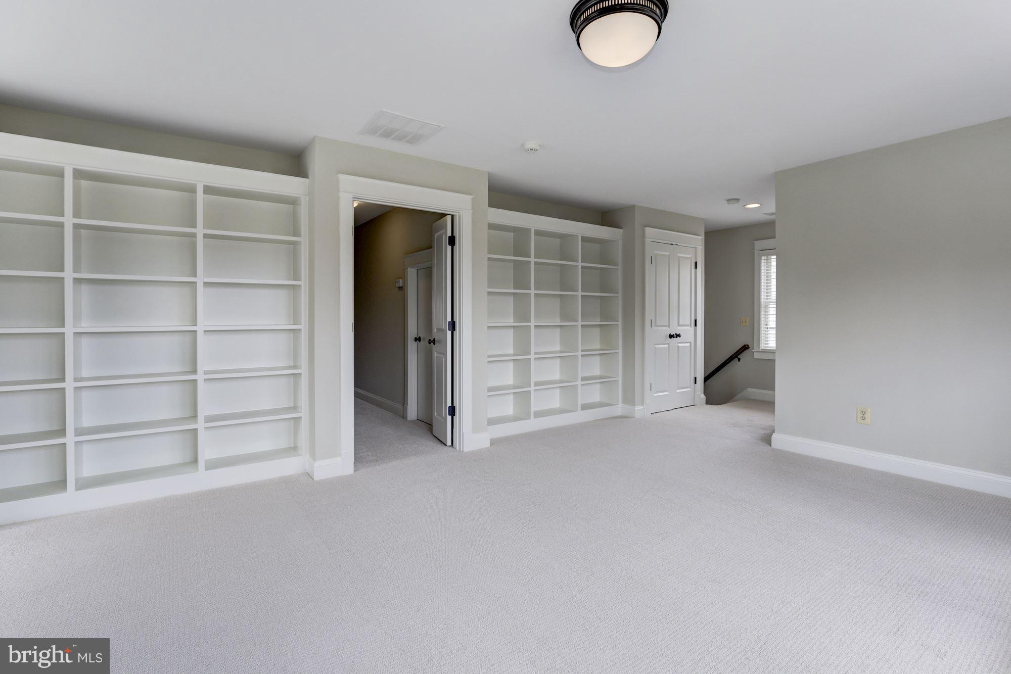 NORTH ARLINGTON - Residential
