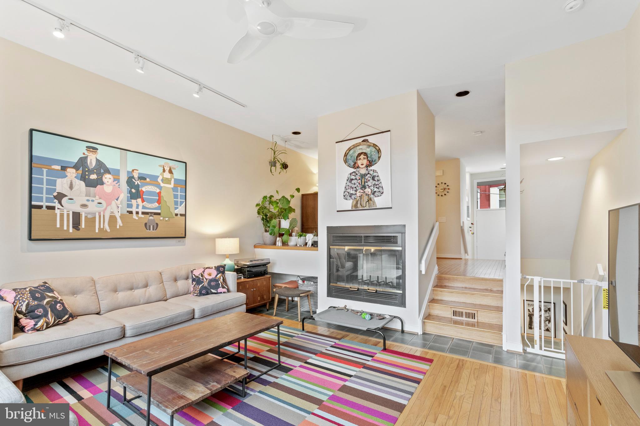 ART MUSEUM AREA - Residential Lease