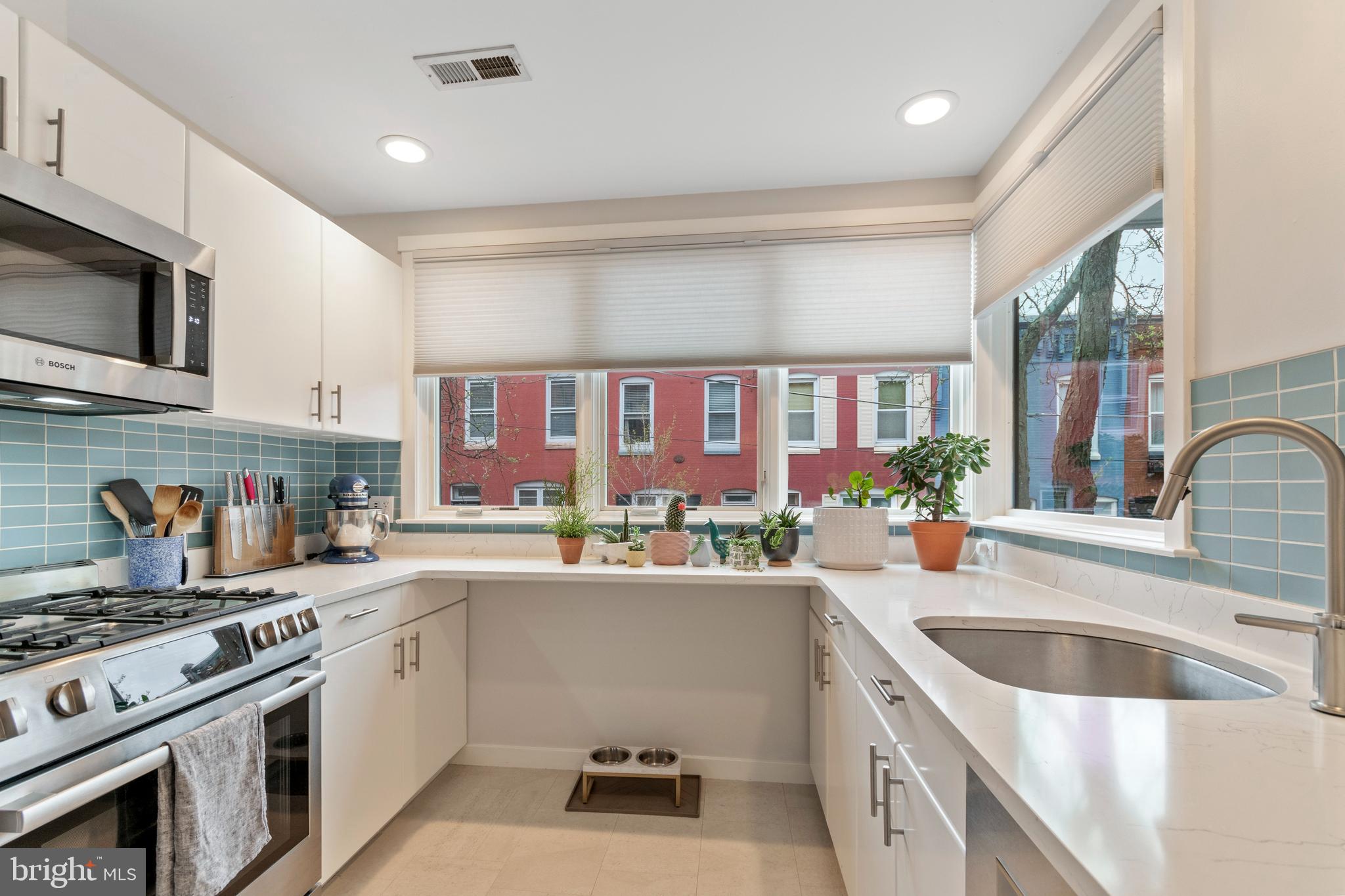 ART MUSEUM AREA - Residential Lease