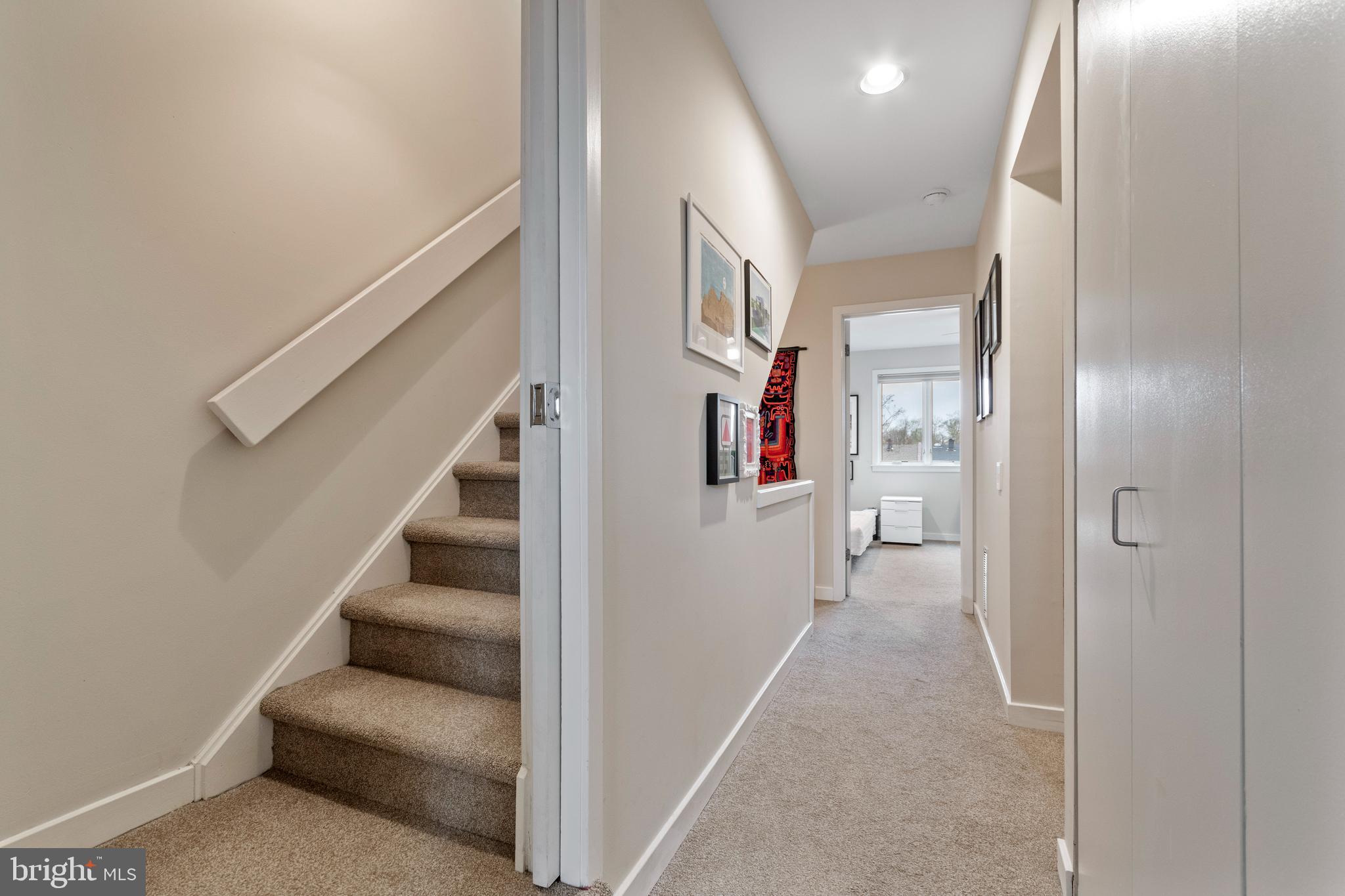 ART MUSEUM AREA - Residential Lease