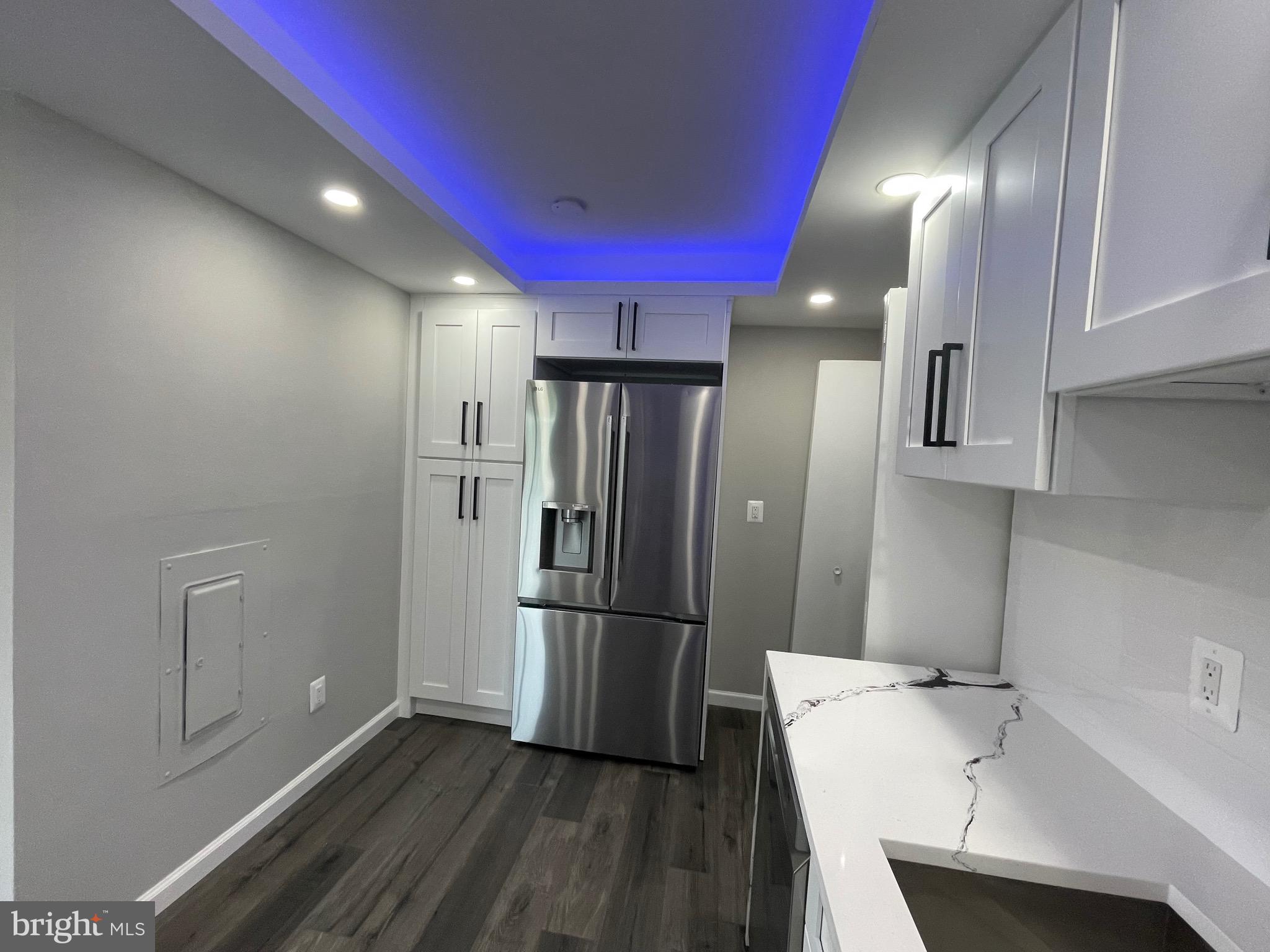 ALEXANDRIA KNOLLS - Residential