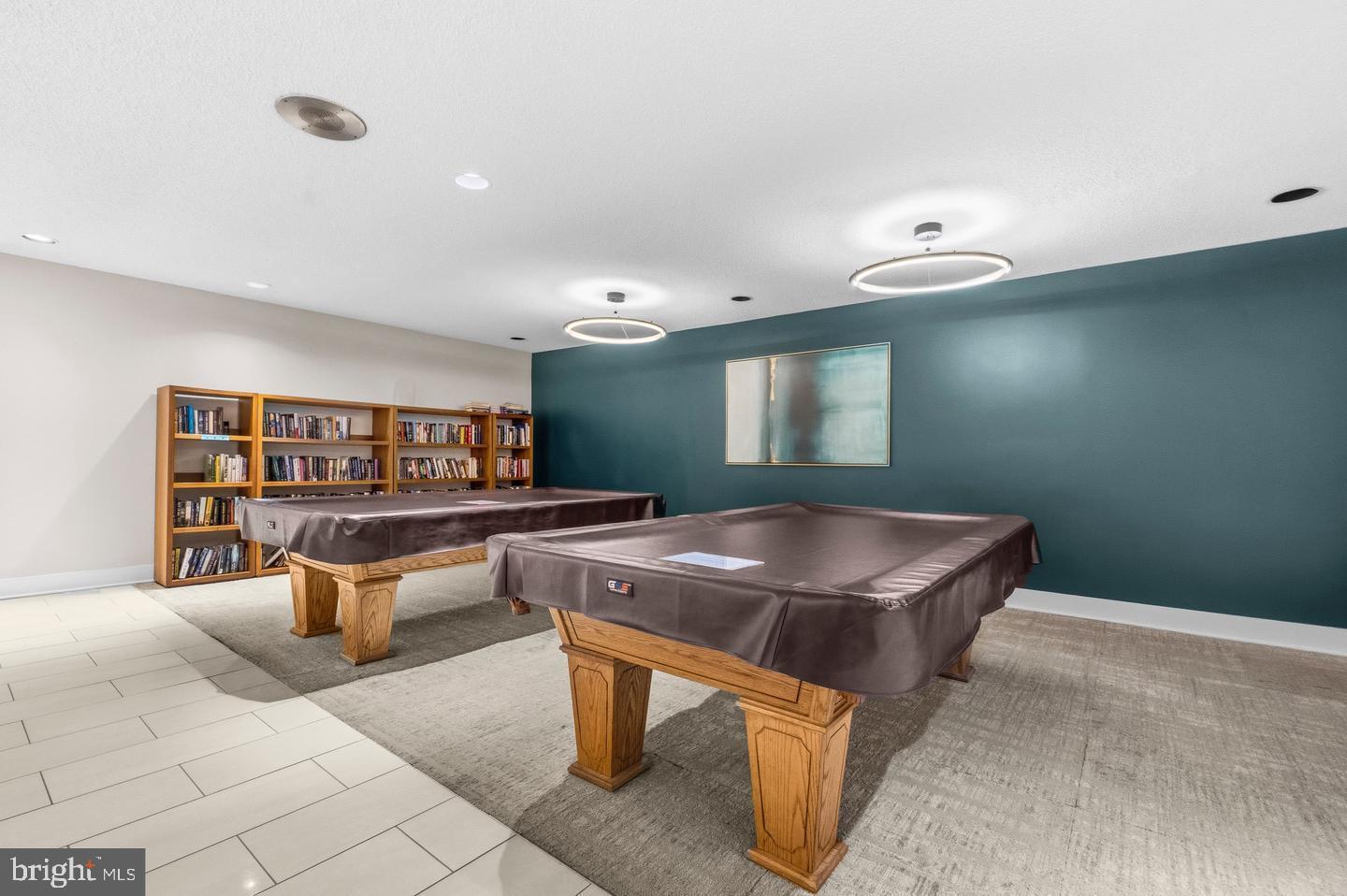 ALEXANDRIA KNOLLS - Residential