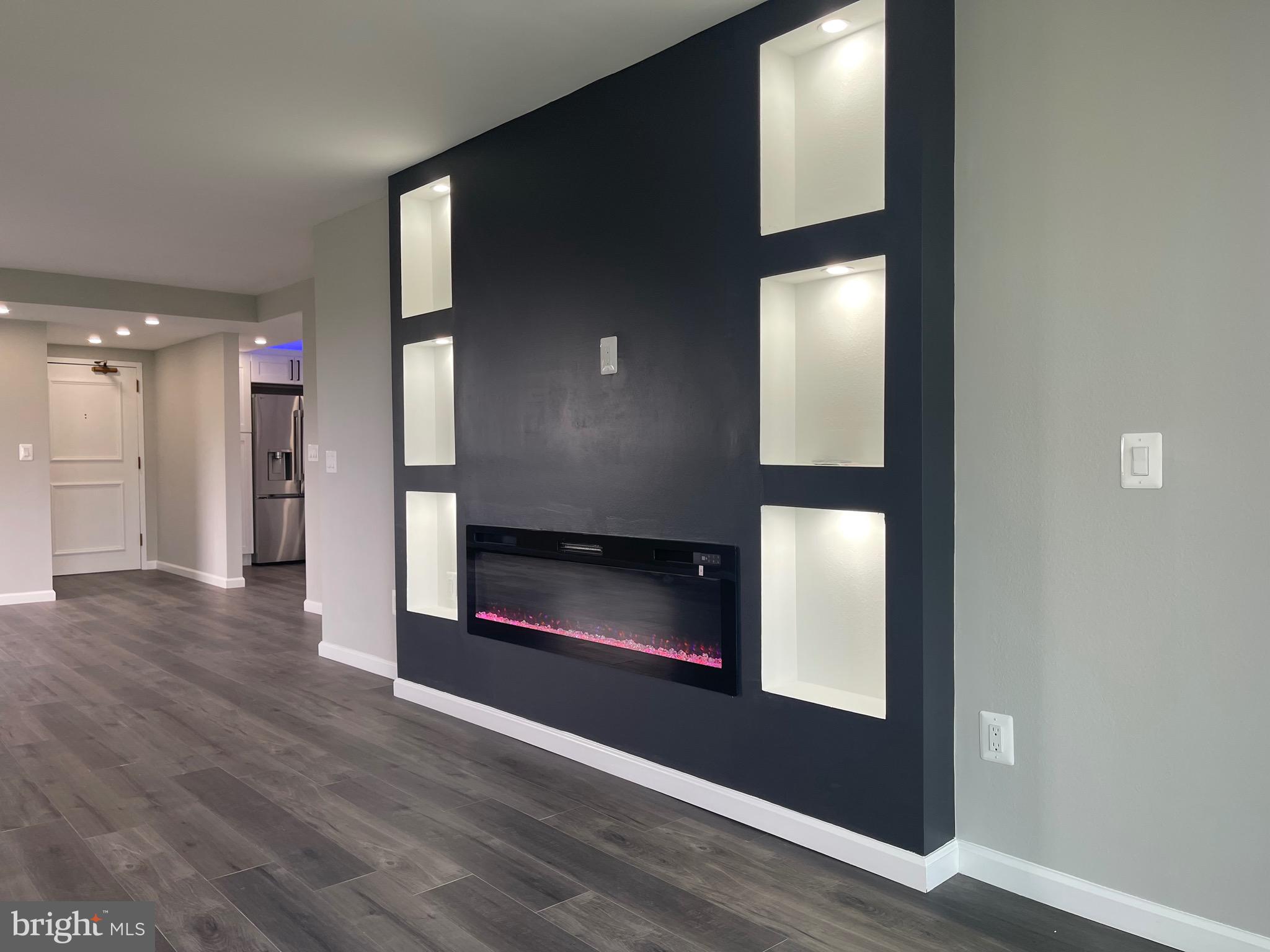 ALEXANDRIA KNOLLS - Residential