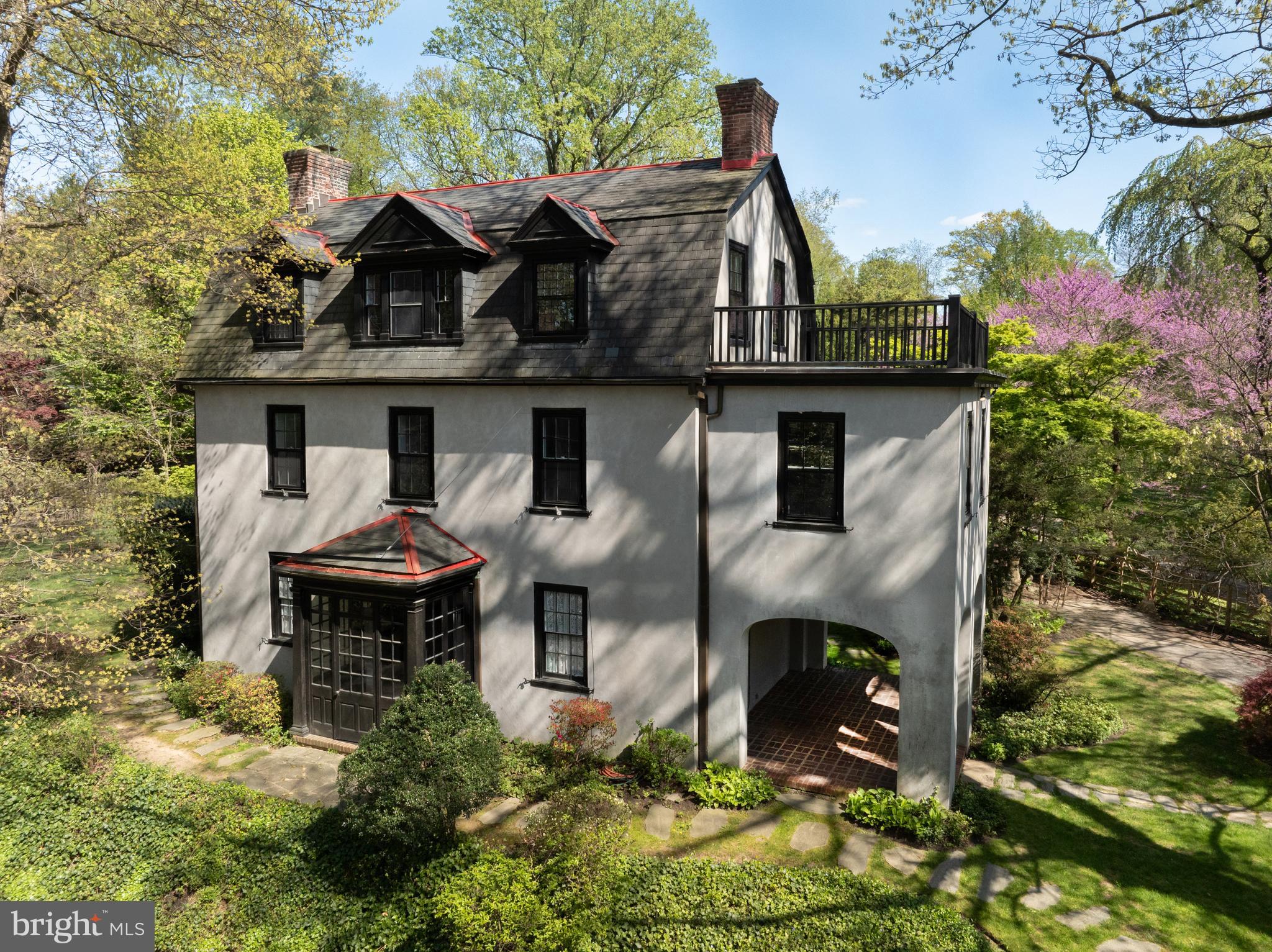 CHESTNUT HILL - Residential